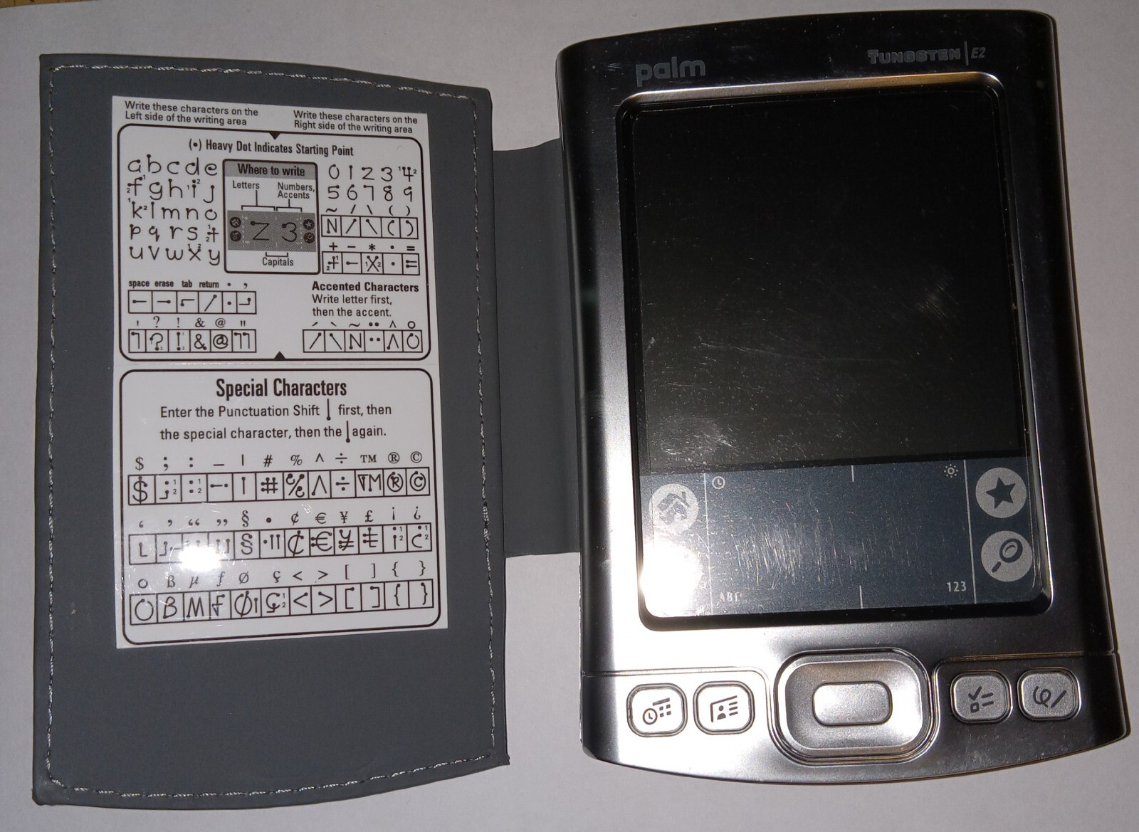 VINTAGE TUNGSTEN E2 PALM PDA COMPUTER NO CORD AS IS PARTS MAY WORK