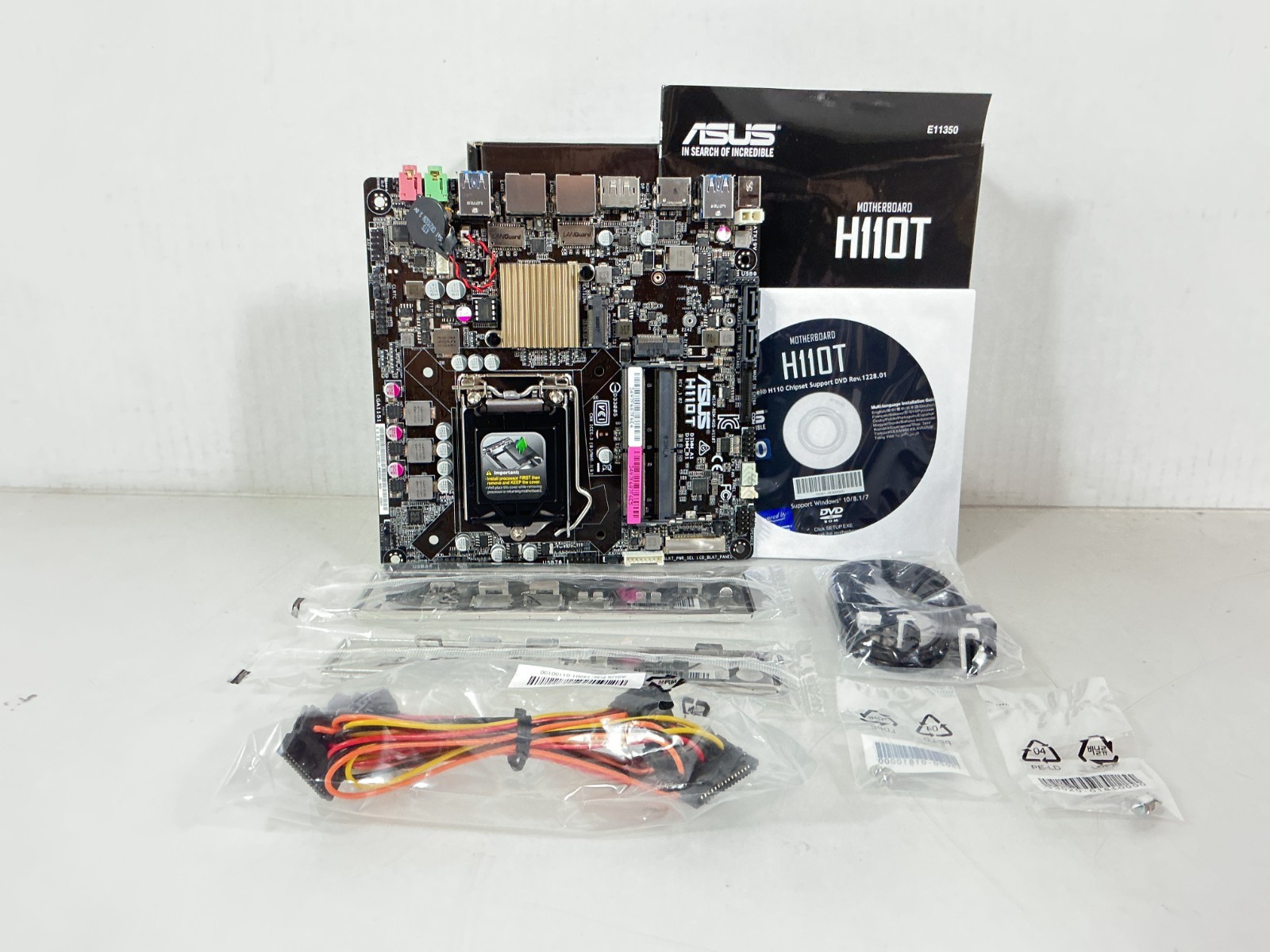 ASUS H110T/CSM Thin Mini-ITX LGA 1151 DDR4 - H110T/CSM