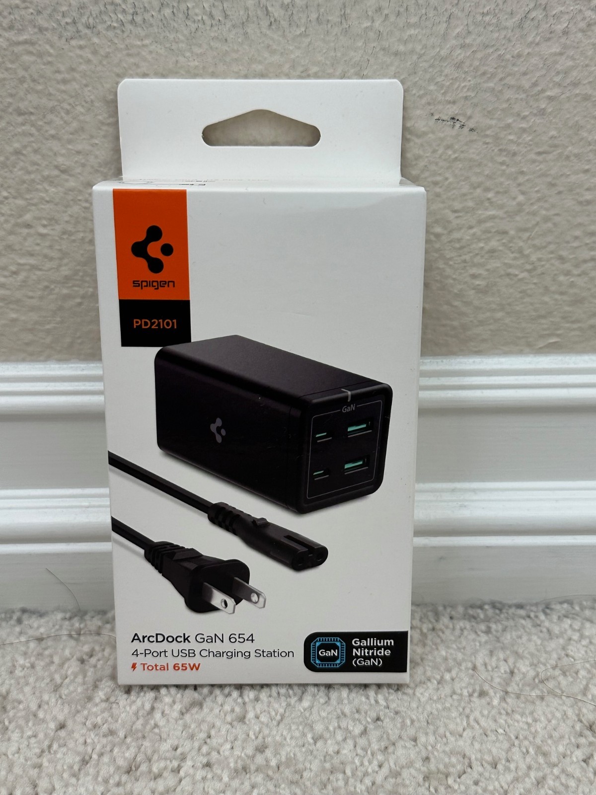 Brand New Universal Desktop Charger Spigen ArcDock 65W PD2101