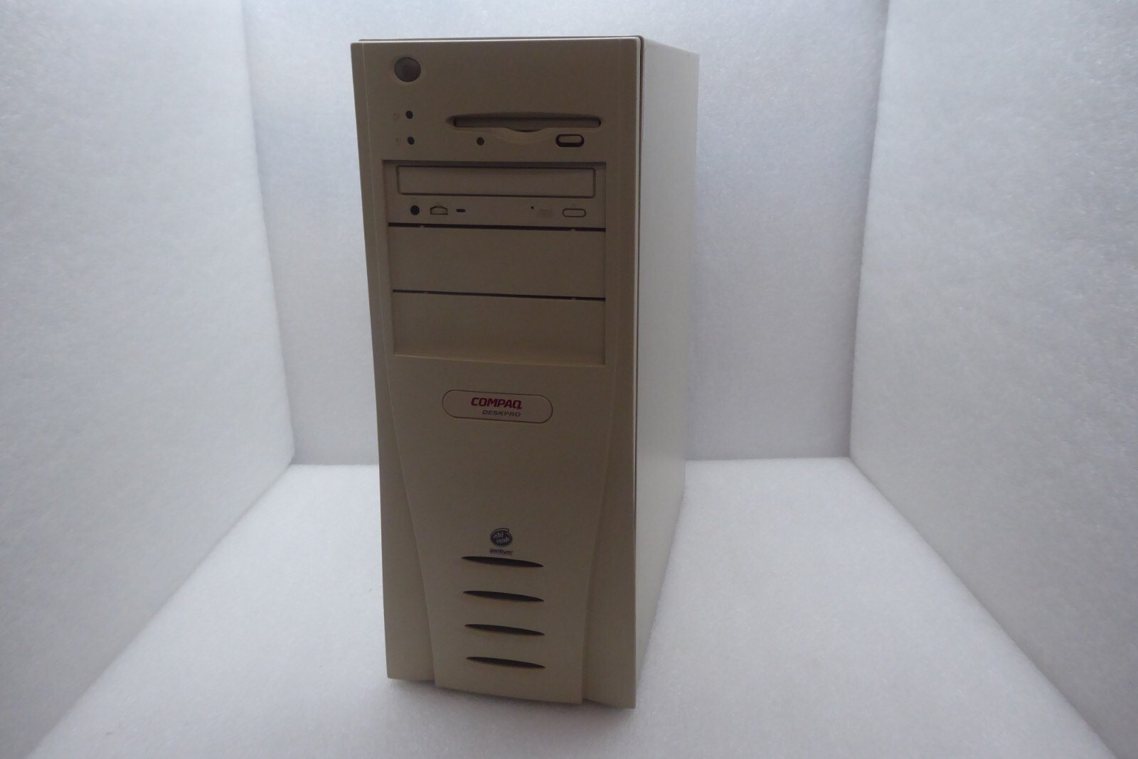 Vintage Compaq Deskpro Series 3573V5 Pentium