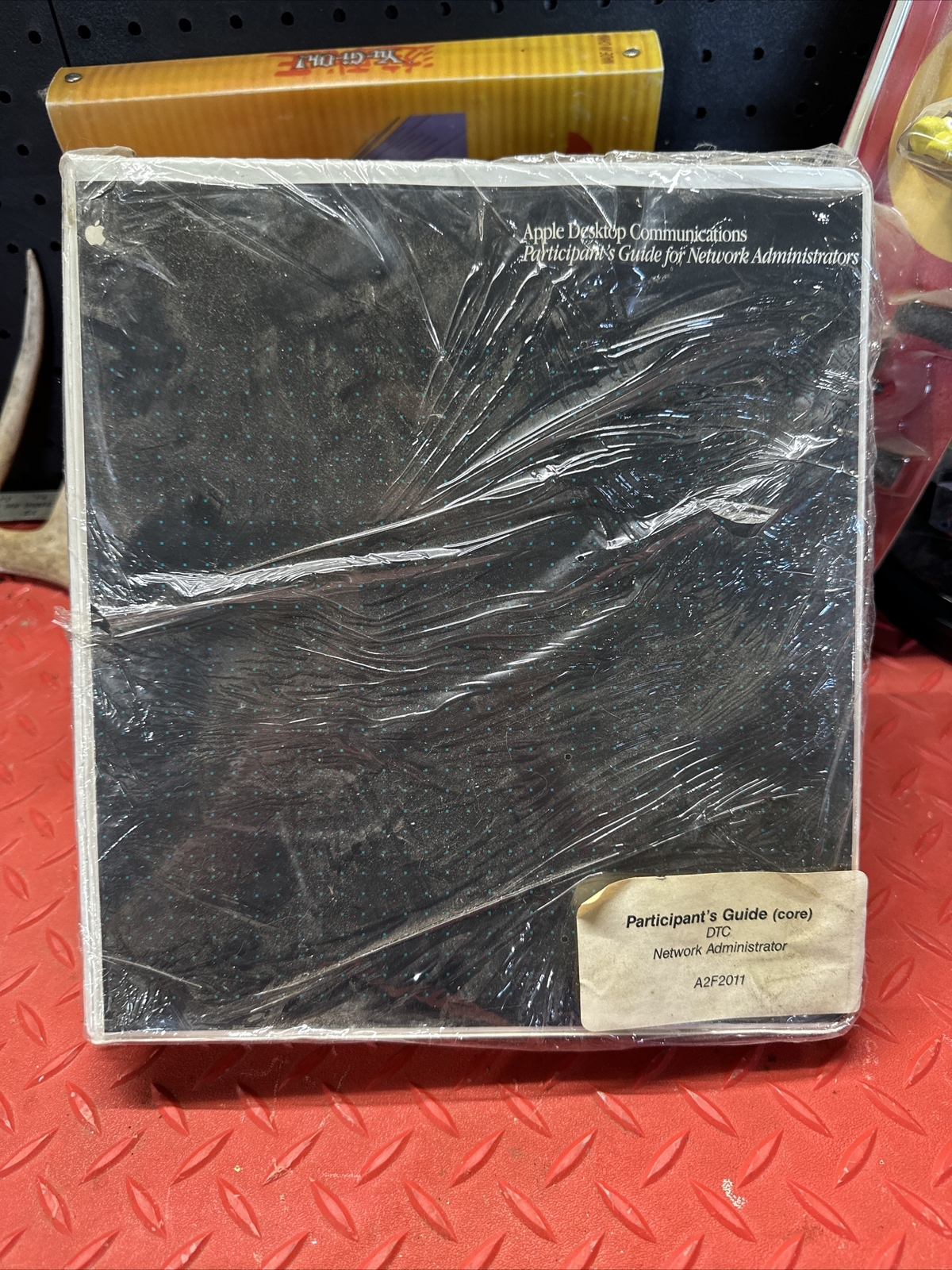 SUPER RARE Apple Desktop Communications Participants Guide Administrators NEW