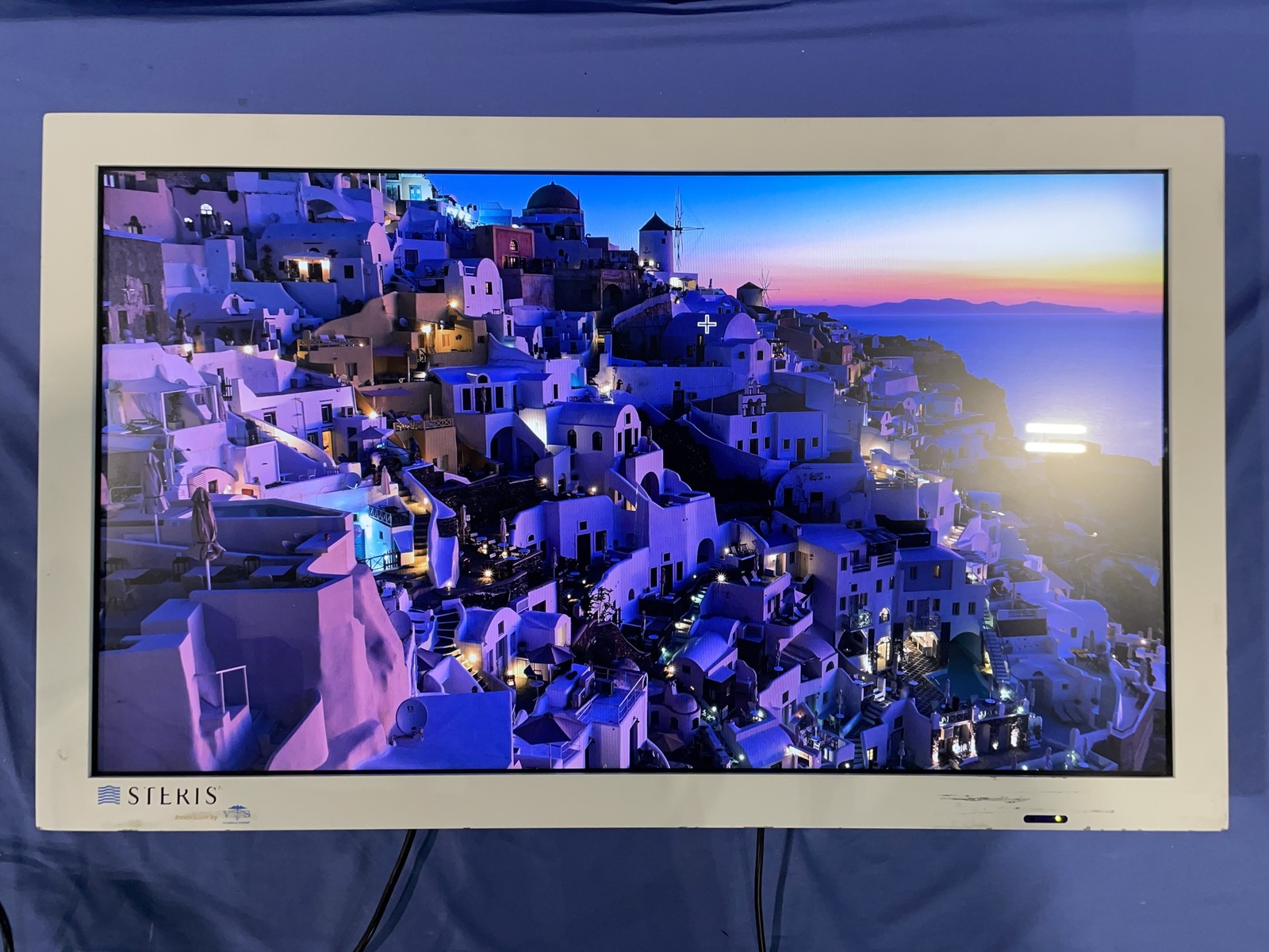 STERIS VividImage MDC4200-2CC 42" High-Definition Medical Monitor - WARRANTY