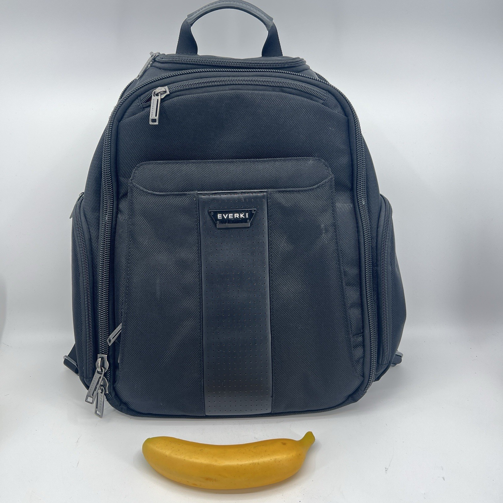 Premium laptop backpack, Everki Versa  Backpack fits up to a 15 in laptop EKP127