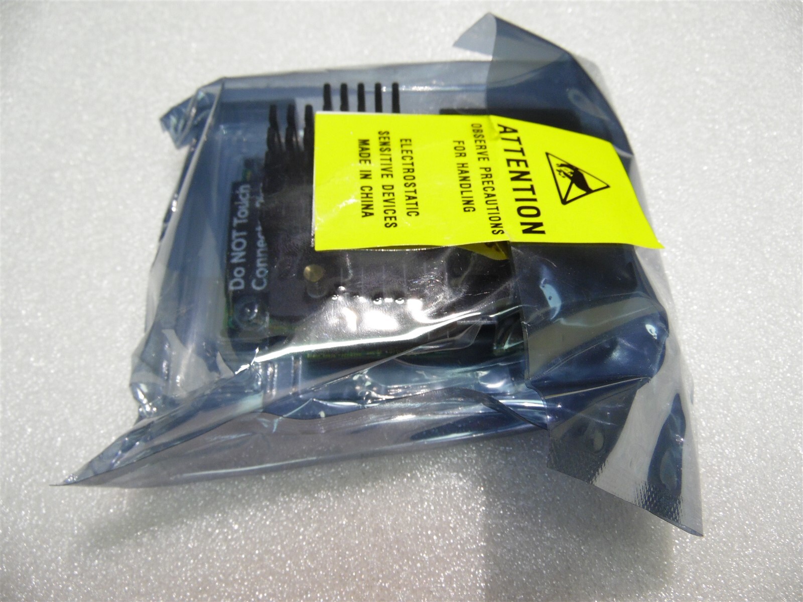H740P RAID 8GB NV 14G DELL EMC POWEREDGE SERVER R640 R740 R740XD 5FMY4 0878M