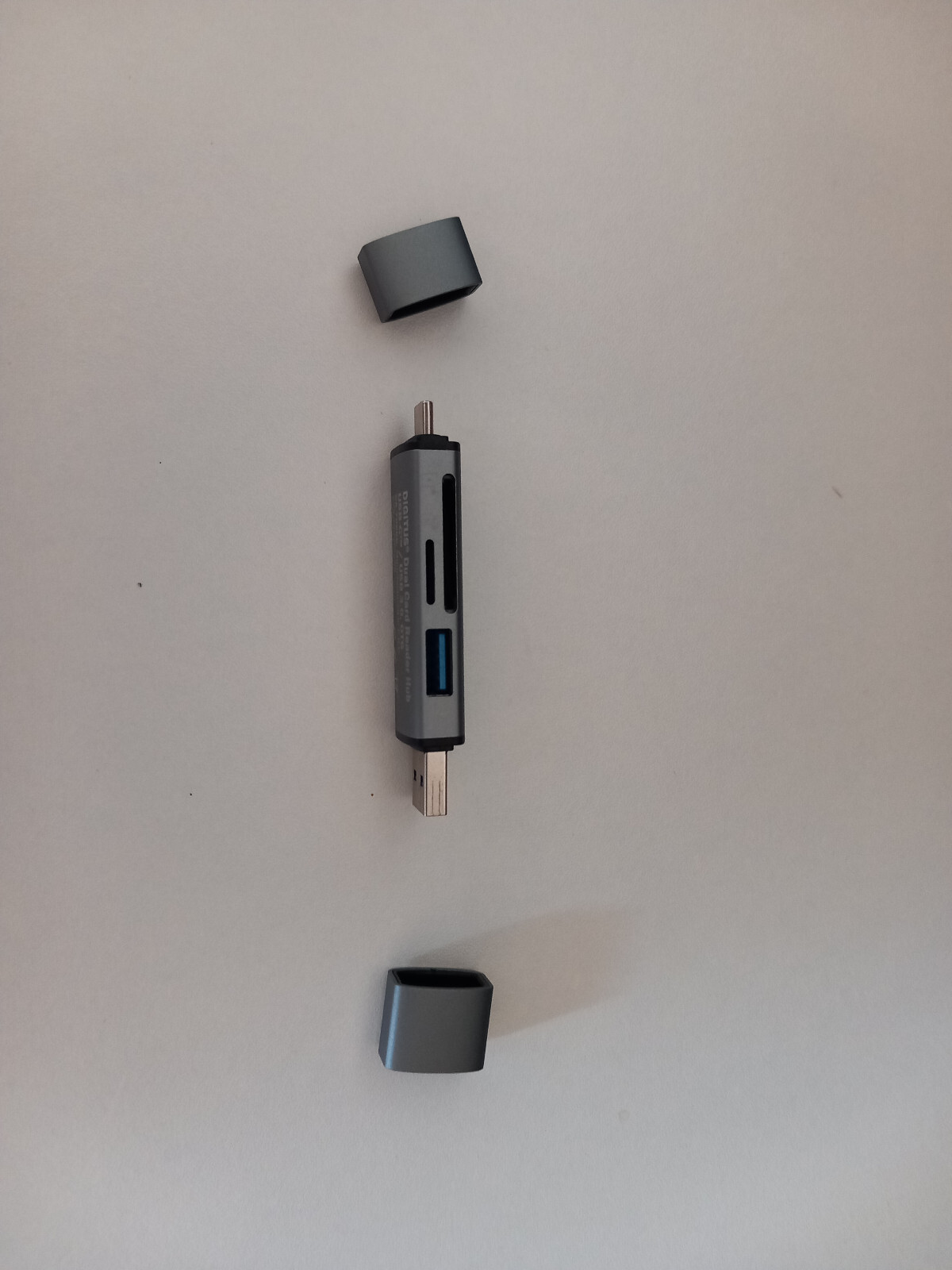 DA-70886 DIGITUS Dual Card Reader Hub USB-C / USB 3.0, OTG ~D~