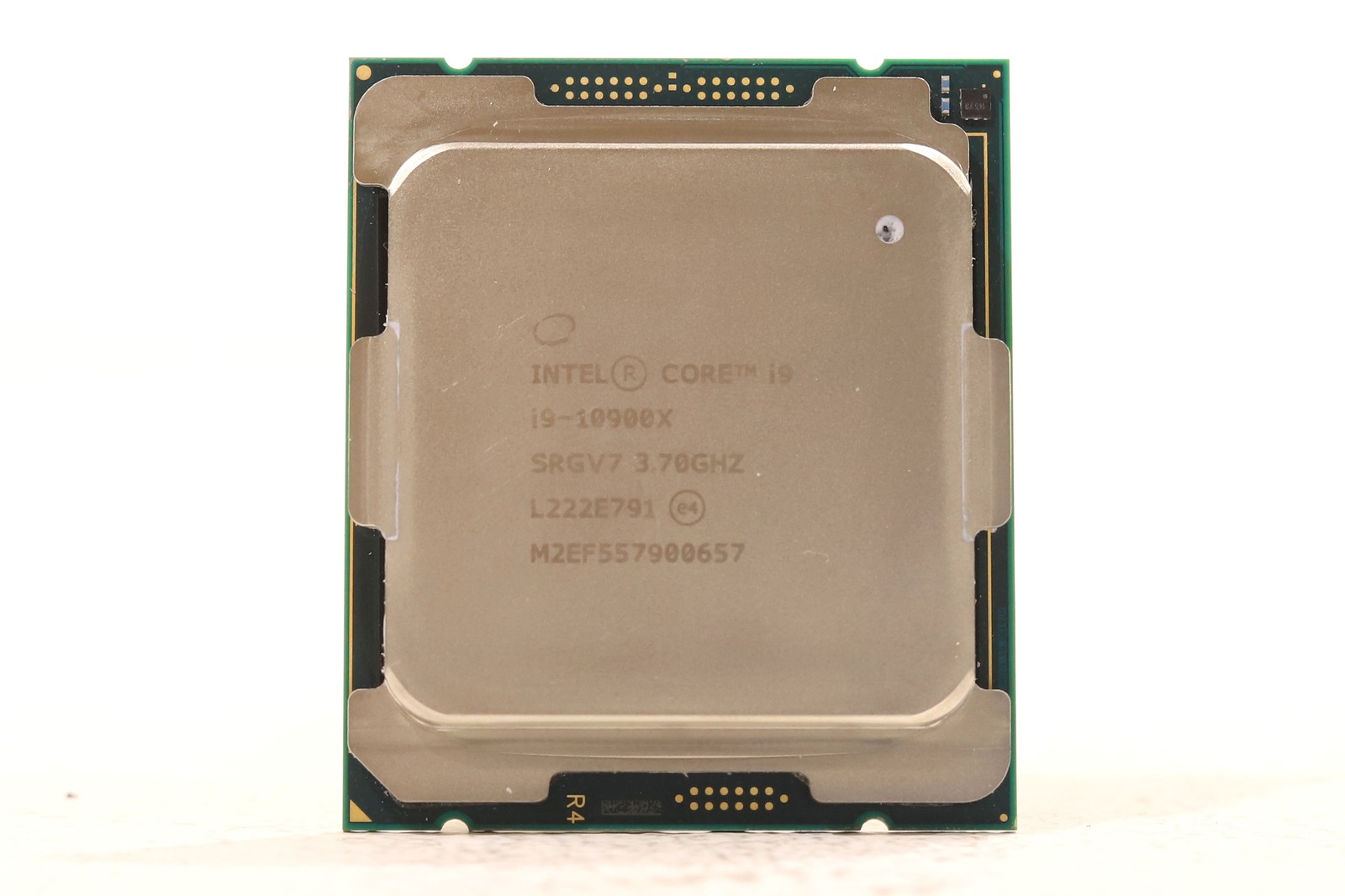 Intel Core i9-10900X 3.70GHz 10-Core 20-Threads 19.25MB LGA 2066 CPU P/N: SRGV7