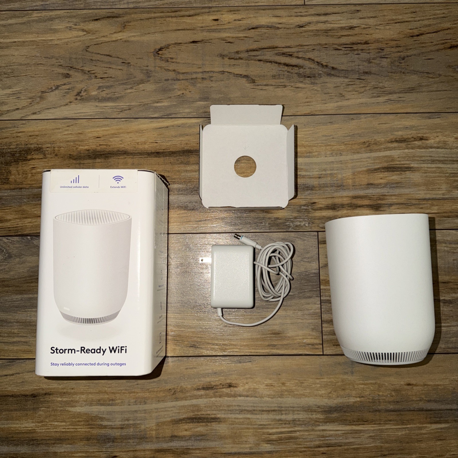 Xfinity Storm-Ready Wifi Extender 4G LTE Coverage 306855 Used 