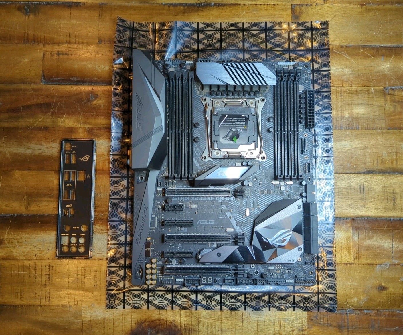 ASUS ROG STRIX X299-XE GAMING Motherboard LGA2066 DDR4 ATX Motherboard. Used
