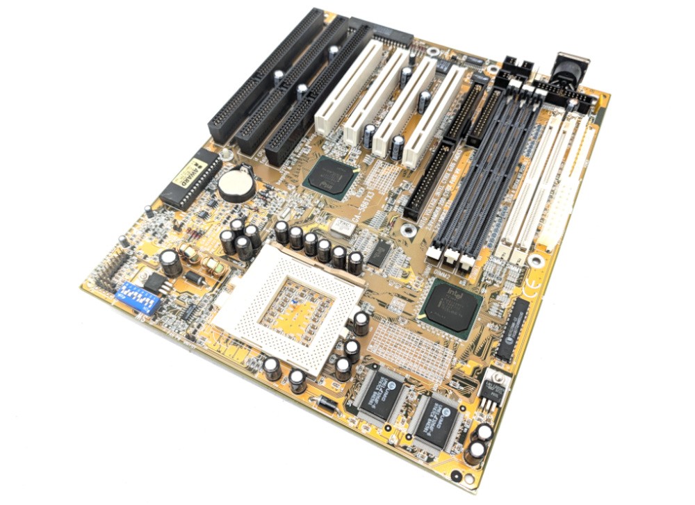 Untested Gigabyte GA-586TX3 Rev 1.09 Motherboard Socket 7 Retro Vintage