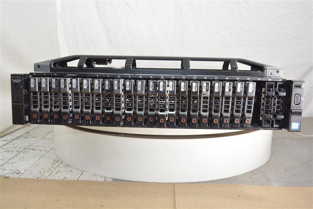 DELL E31S PowerEdge R730xd 24x2.5" Server 2*XEON E5-2680 V3 SEE NOTES