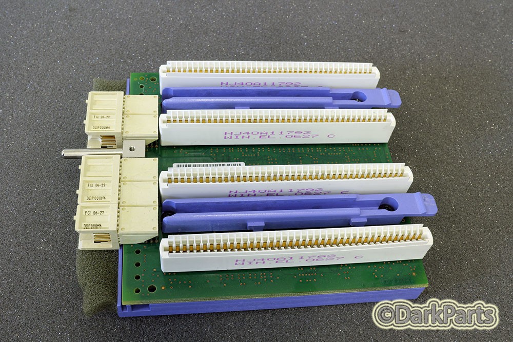 IBM 03N5878 SCSI Backplane Module 97P6371