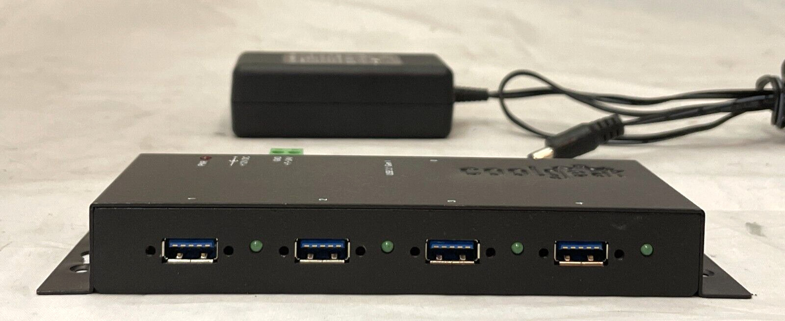 Coolgear USBG-3X4m - 4-Port USB3.0 Metal Hub -- Comes With Power Cord