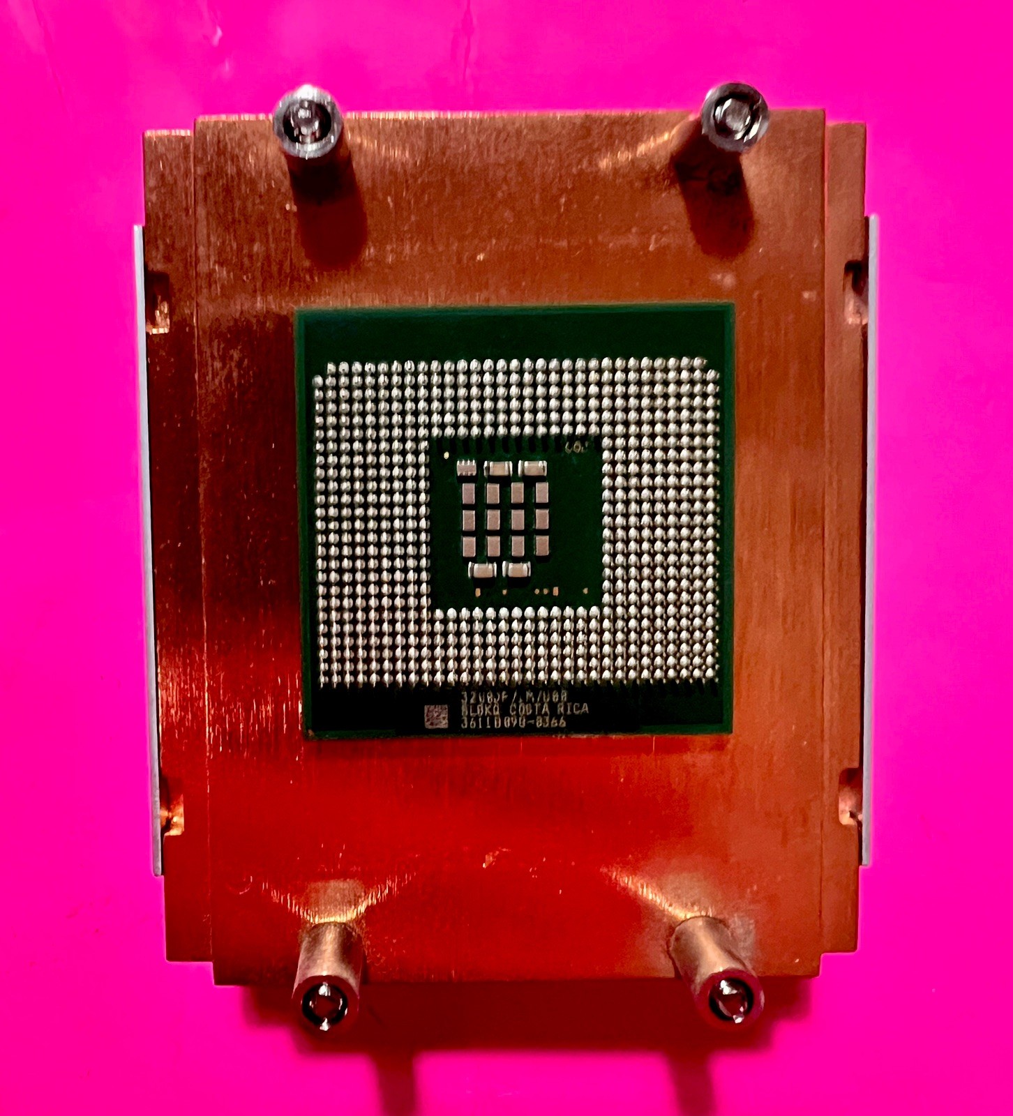 Intel Xeon 3.2 GHz CPU (SL8KQ) w/ Passive Copper Heatsink
