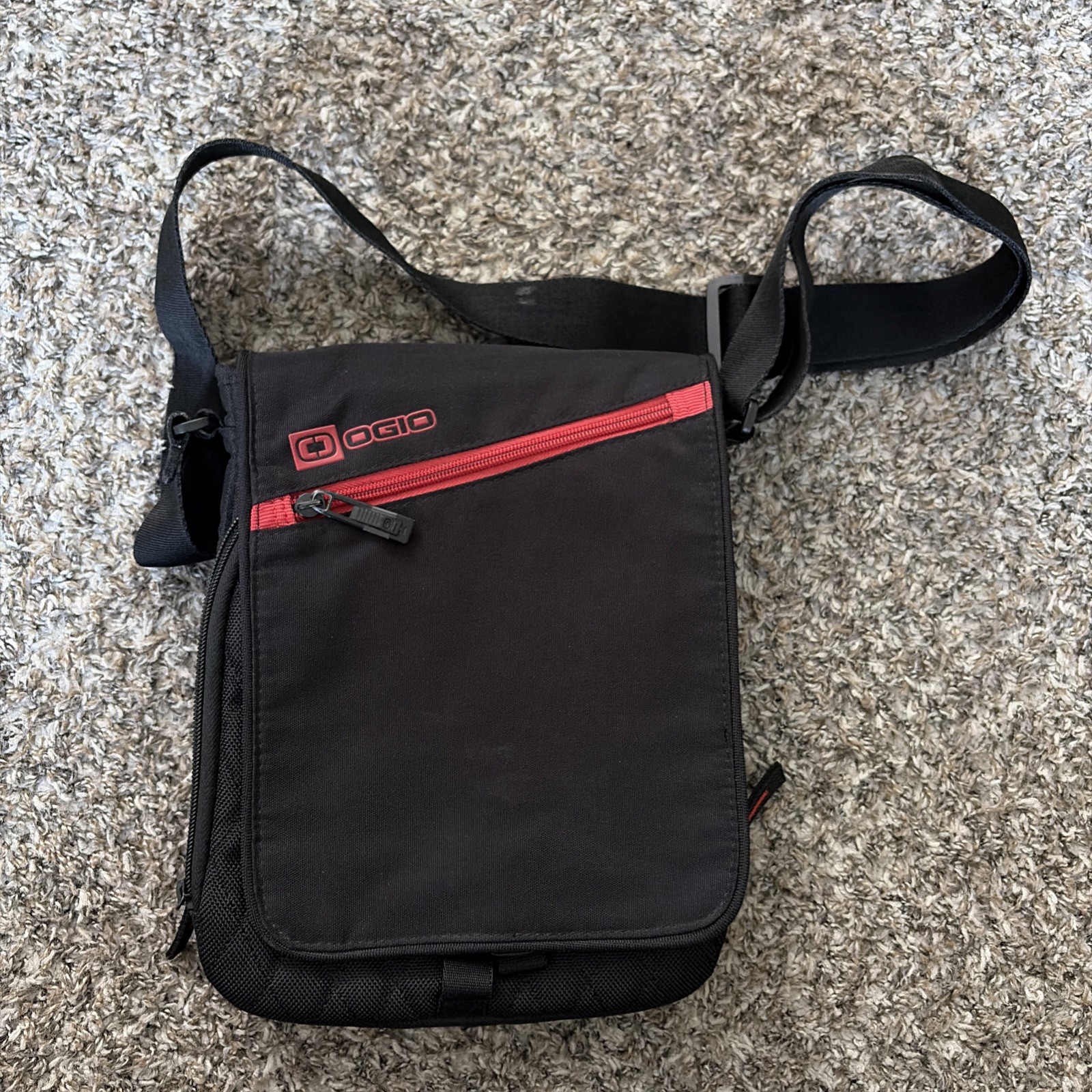 Ogio Module Sleeve Tablet Bag for Apple iPad/Android Tablets Padded Crossbody