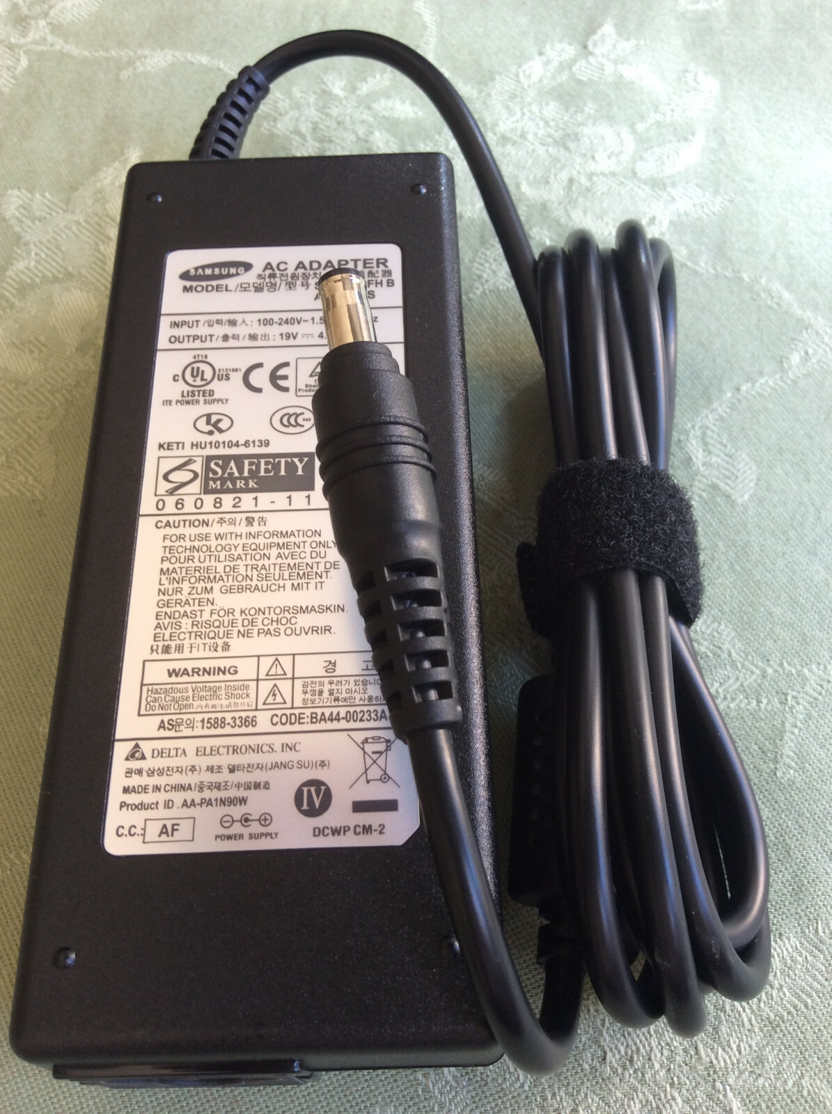 OEM Samsung NP350V5C NP355E5C NP510R5E NP-RV511 NP-RV515 90w Laptop Charger+Cord