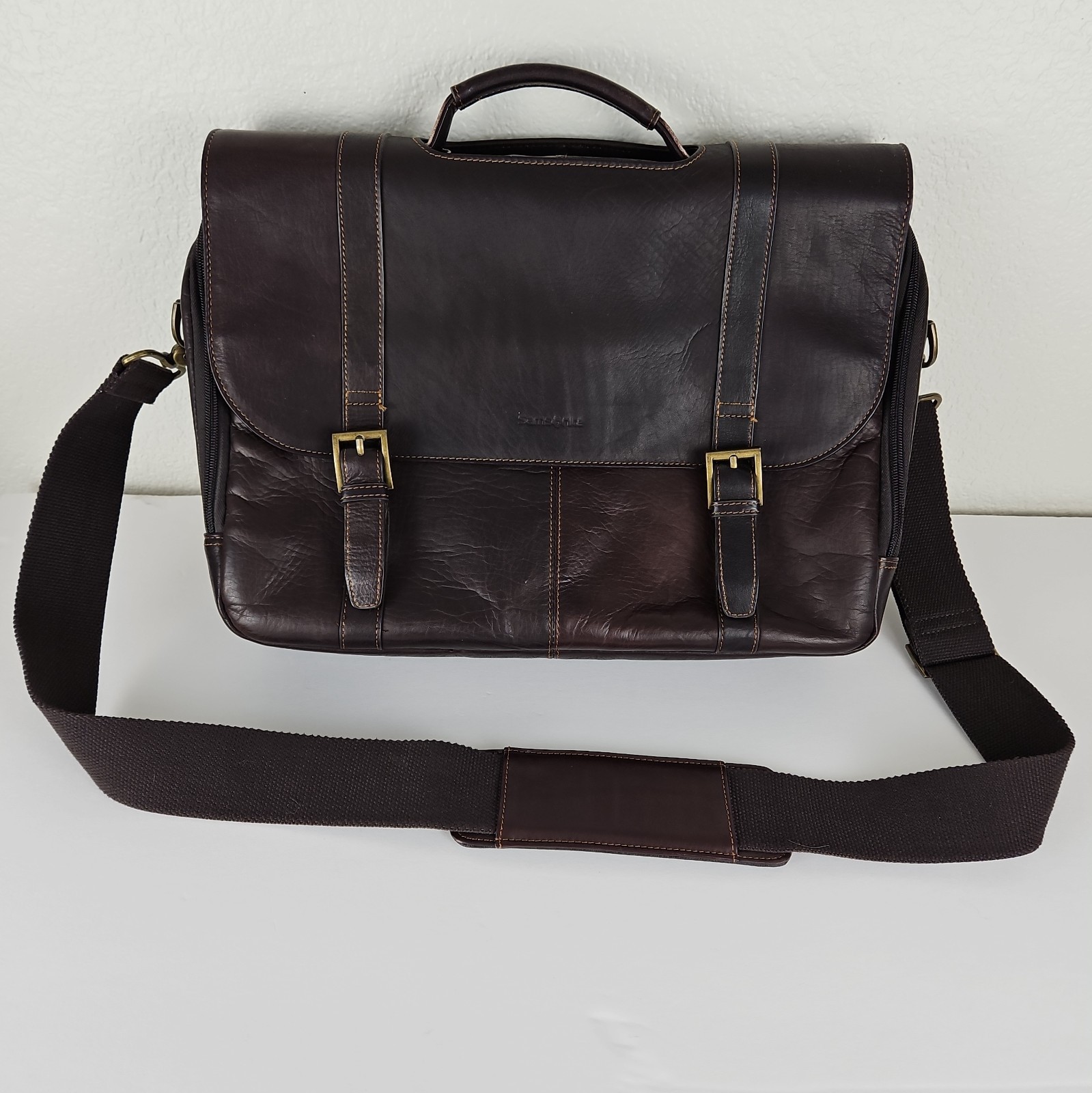 Samsonite Classic Leather Flapover Briefcase Laptop/Messenger/Business Bag