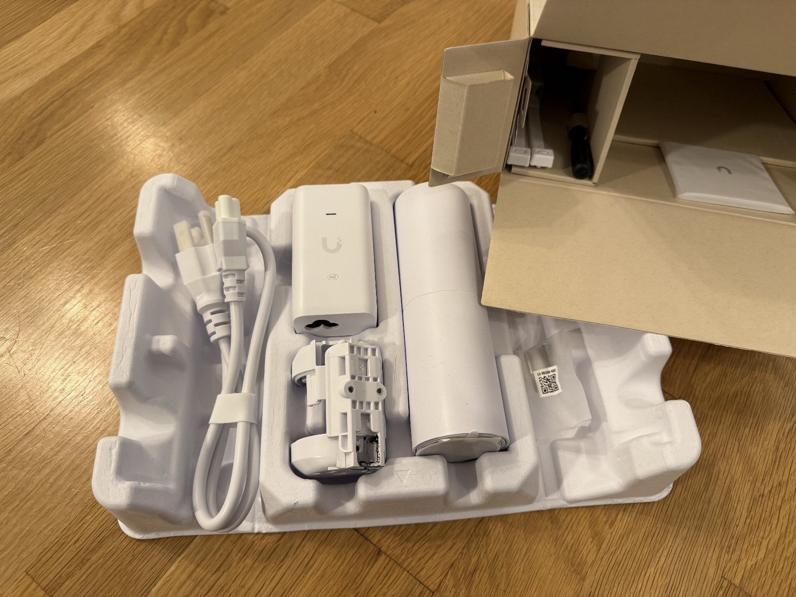 Ubiquiti UniFi 6 Mesh (Model U6-Mesh) Wi-Fi 6 Access Point - Used