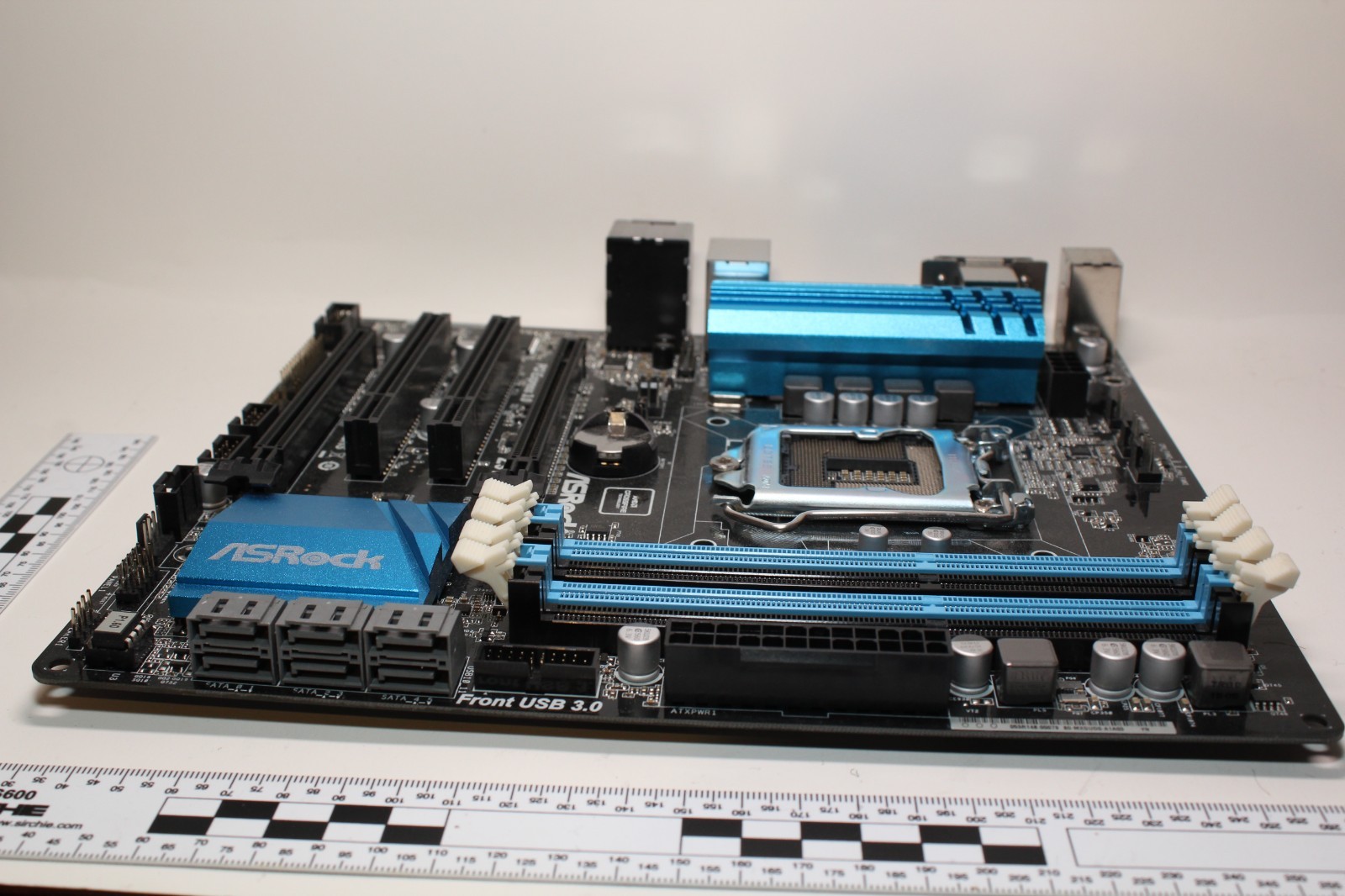 ASROCK motherboard Z97M Pro4 - Damaged NOT WORKING - for PARTS