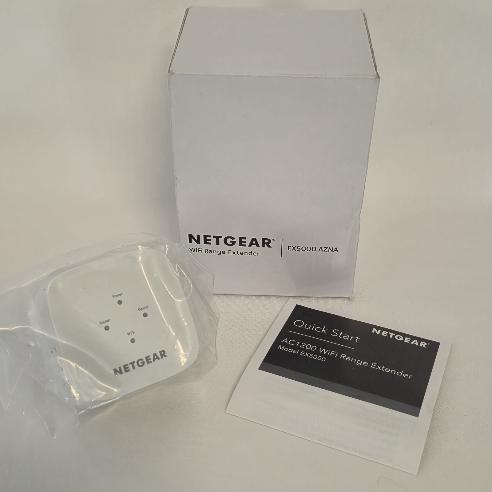 NETGEAR | EX5000 AZNA AC1200 | Wall-plug Wi-Fi Range Extender 1.2Gbps