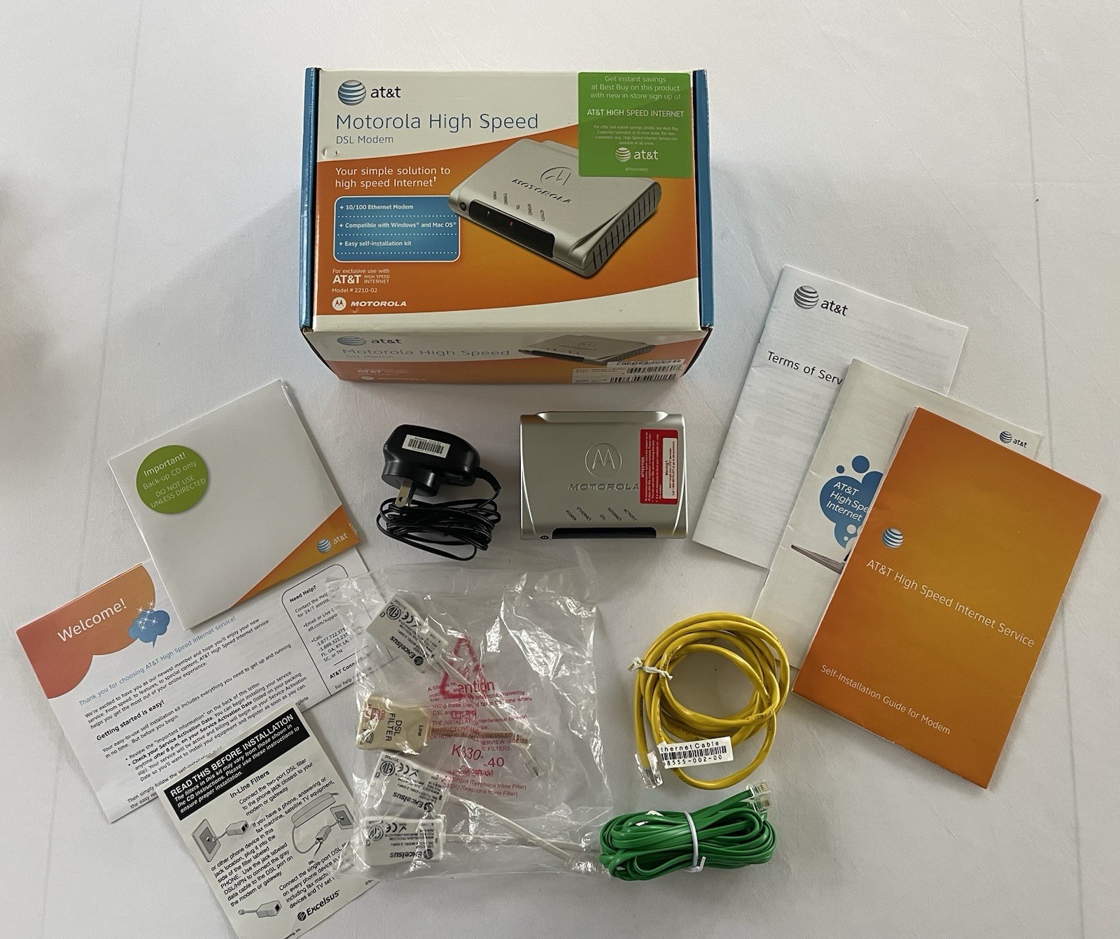 Motorola High Speed  DSL Modem MSTATEA 2210-02-1022 AT&T Internet w/ Accessories