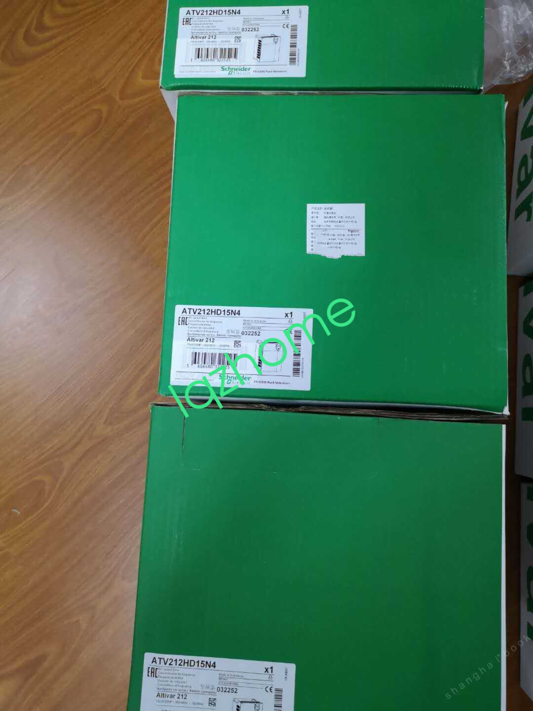 1PC Schneider ATV212HD15N4 Inverter New In Box Expedited Shipping