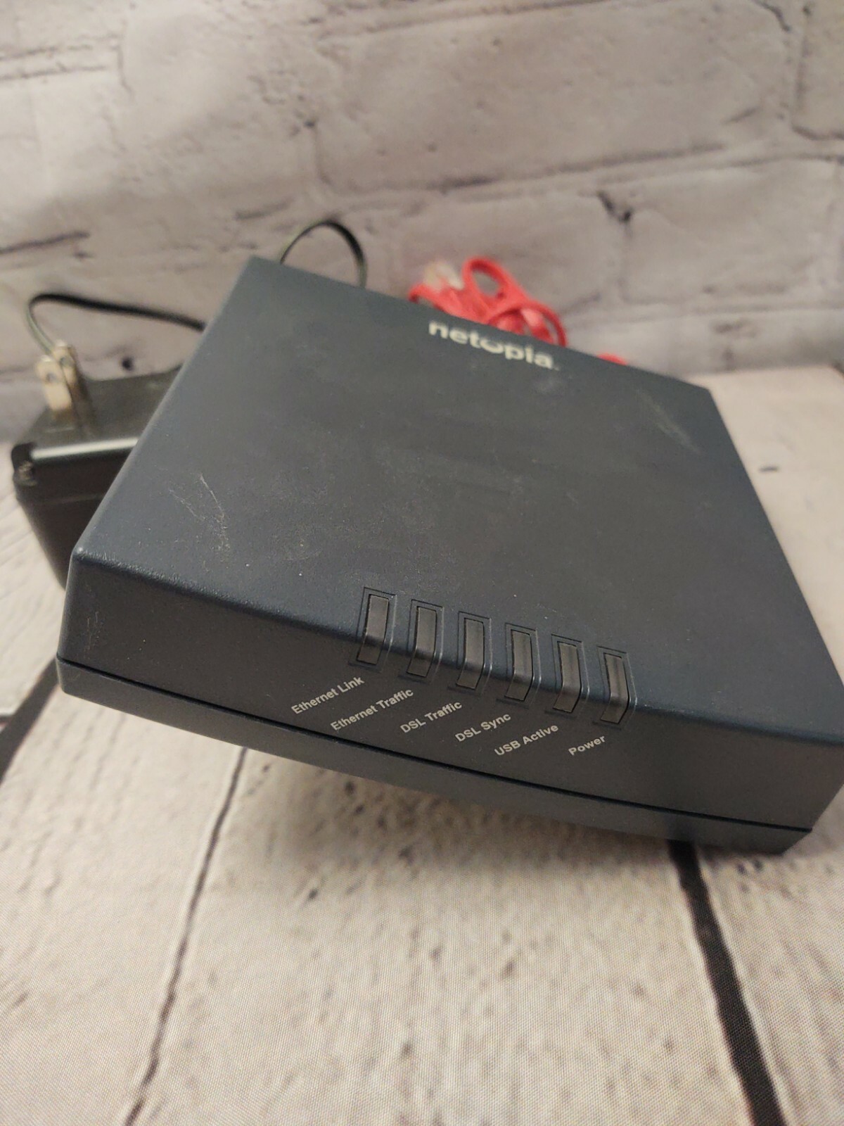 Netopia 3300 Series 54 Mbps 4-Port 10/100 Wireless ADSL Router 3347NWG-006