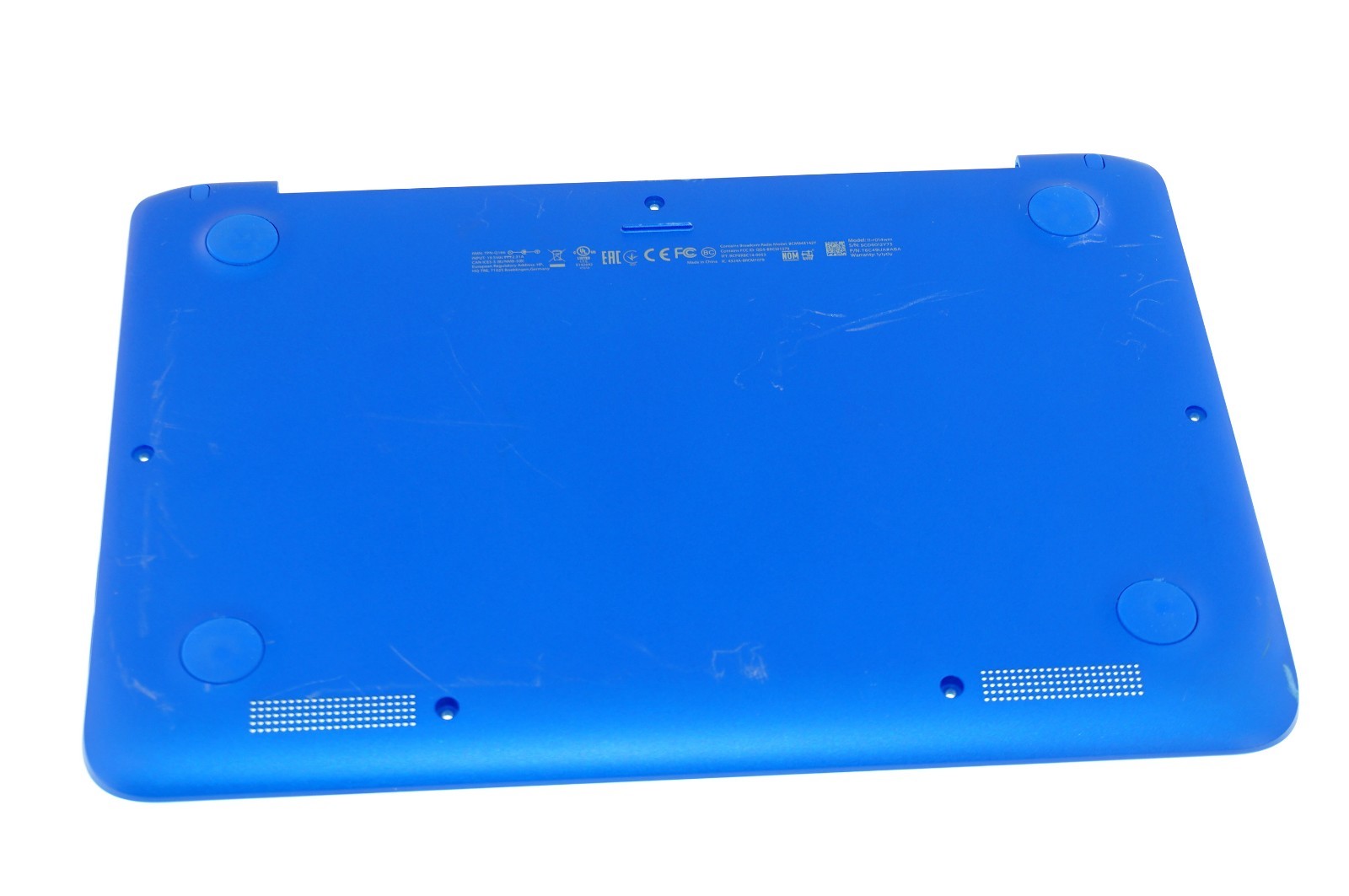 830779-001 EAY0H006A1S HP BASE COVER STREAM 11-R 11-R014WM (GRADE B) (AA45)