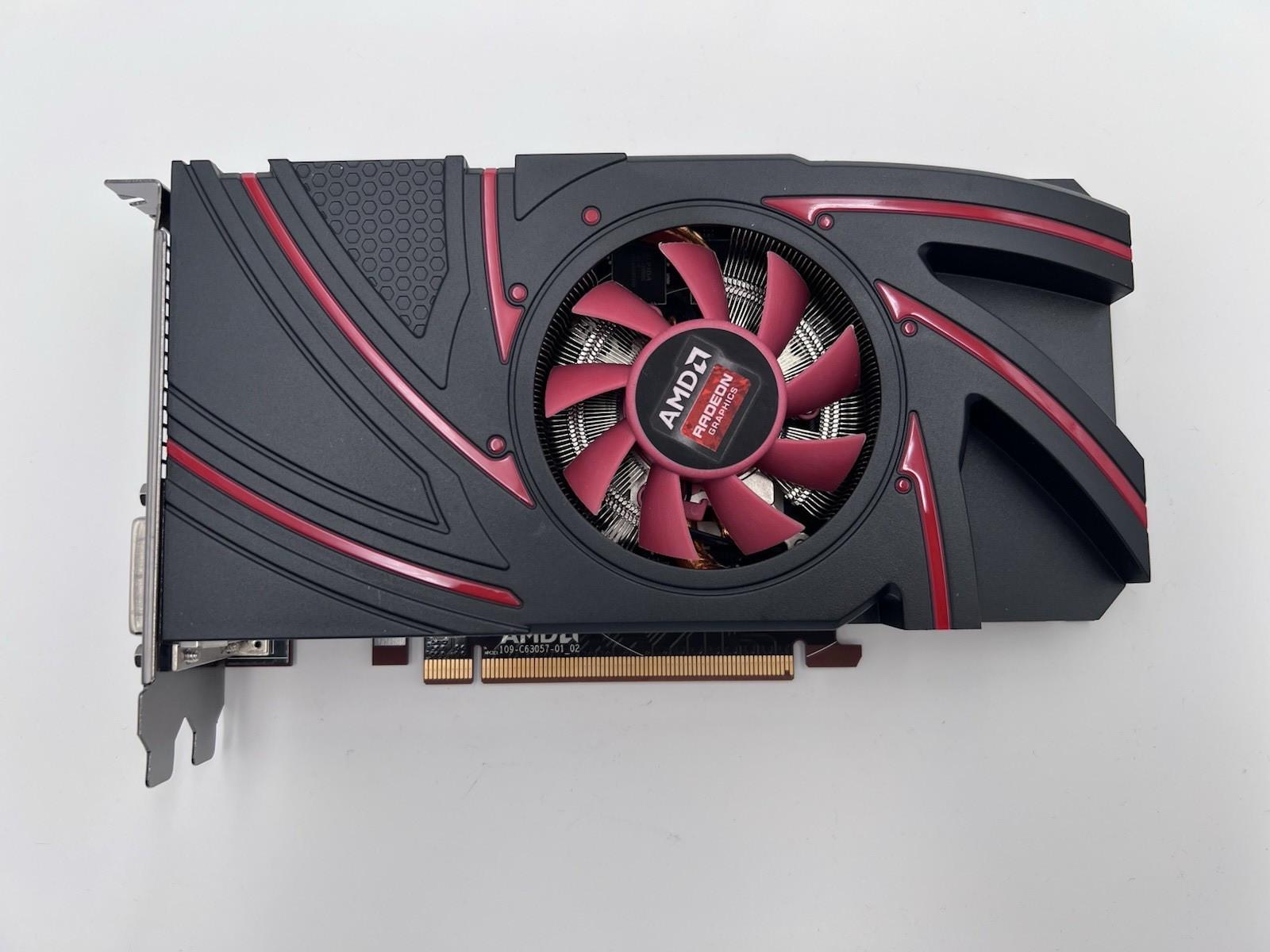Dell AMD Radeon R9 270 2GB PCI-E Displayport/HDMI/DVI Video Graphic Card 9KYFK