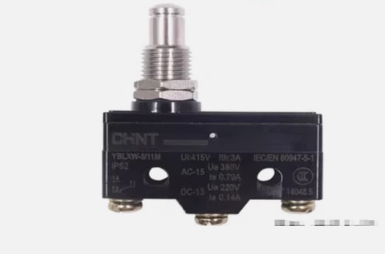 1PCS New FOR CHINT YBLXW-5/11M Limit Switch   @106@106