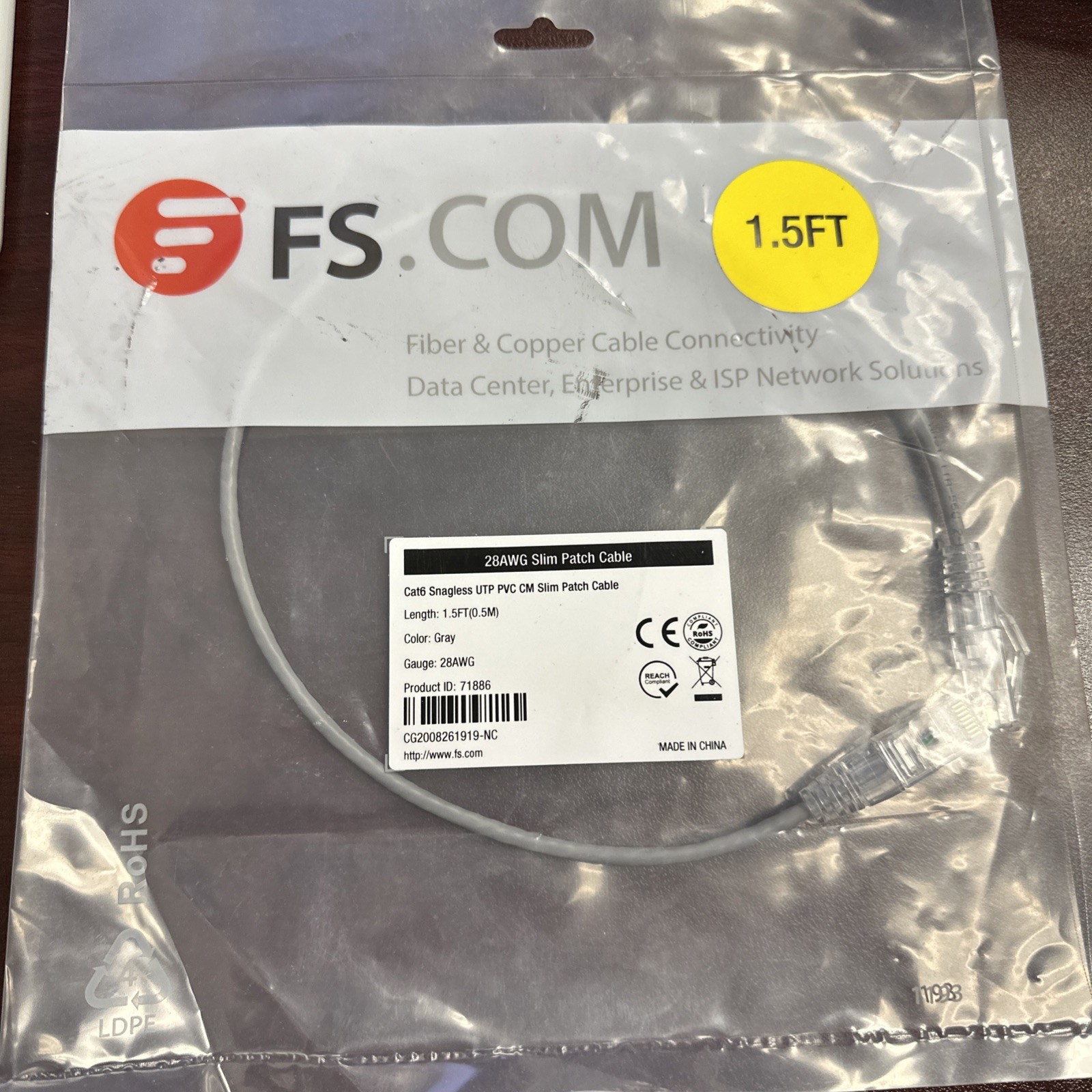 FS.com Cat6 Snagless UTP Slim Patch Cable 1.5FT 28AWG RJ45 Gray 71886 Grey
