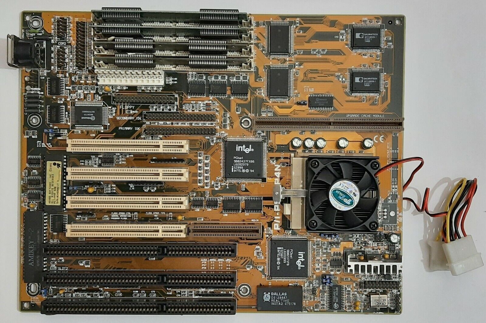 ASUS P/I-P55TP4N Socket 7 ISA Retro Motherboard + Intel Pentium 133MHz + 32MB RAM