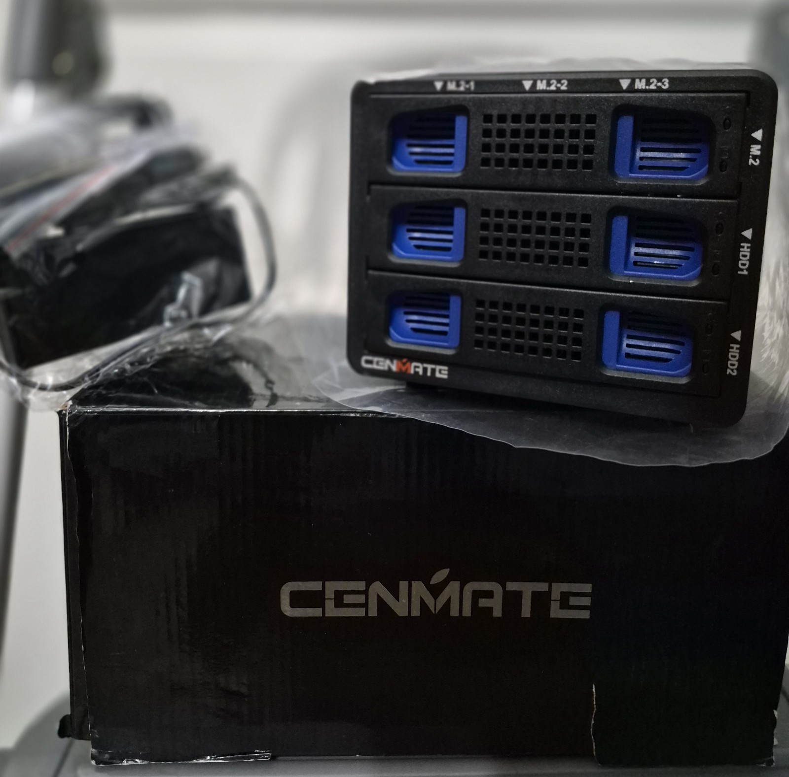 Cenmate Hard Drive Rack 5.25" Bay 4-in-3 Hot Swap Module