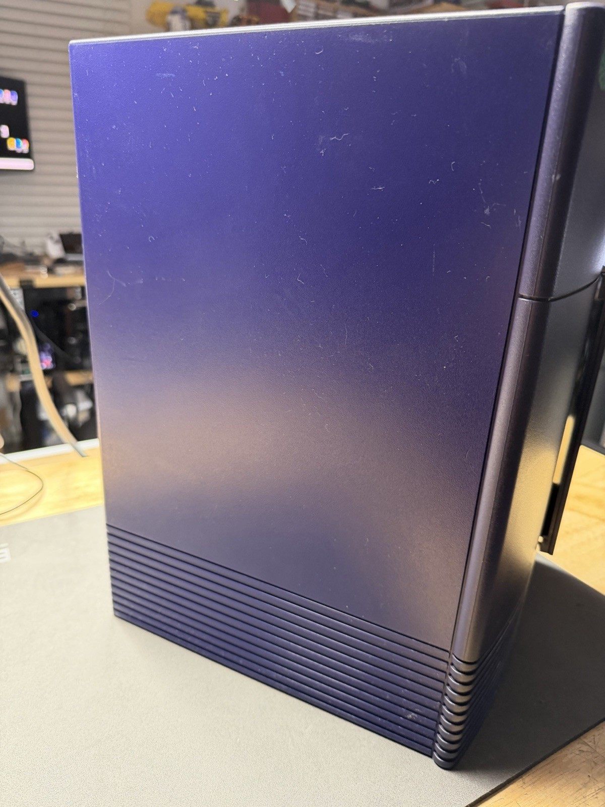 Silicon Graphics SGI IRIS Indigo R4000 New Battery IRIX 5.3, 94 MB Memory, ELAN
