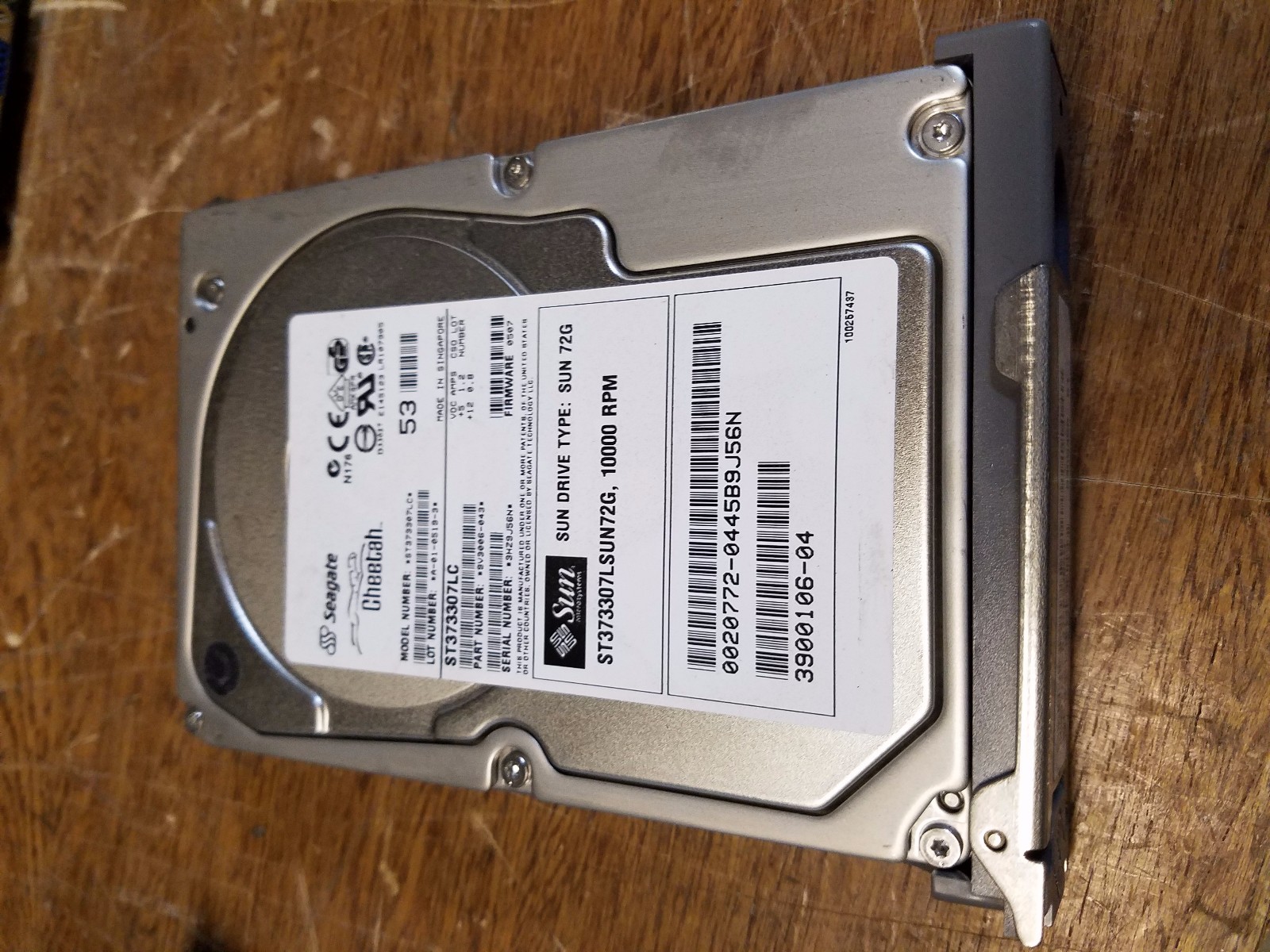 Sun Microsystems 73GB Ultra 320 SCSI Hard Disk Drive w/ Caddy 390-0106 540-5456