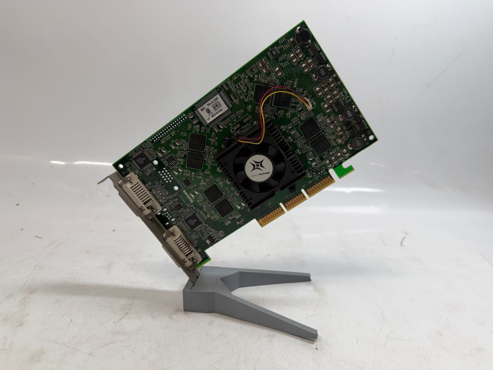 Matrox Parhelia PH-A128R 128 MB AGP video card ARTIFACTING PARTS