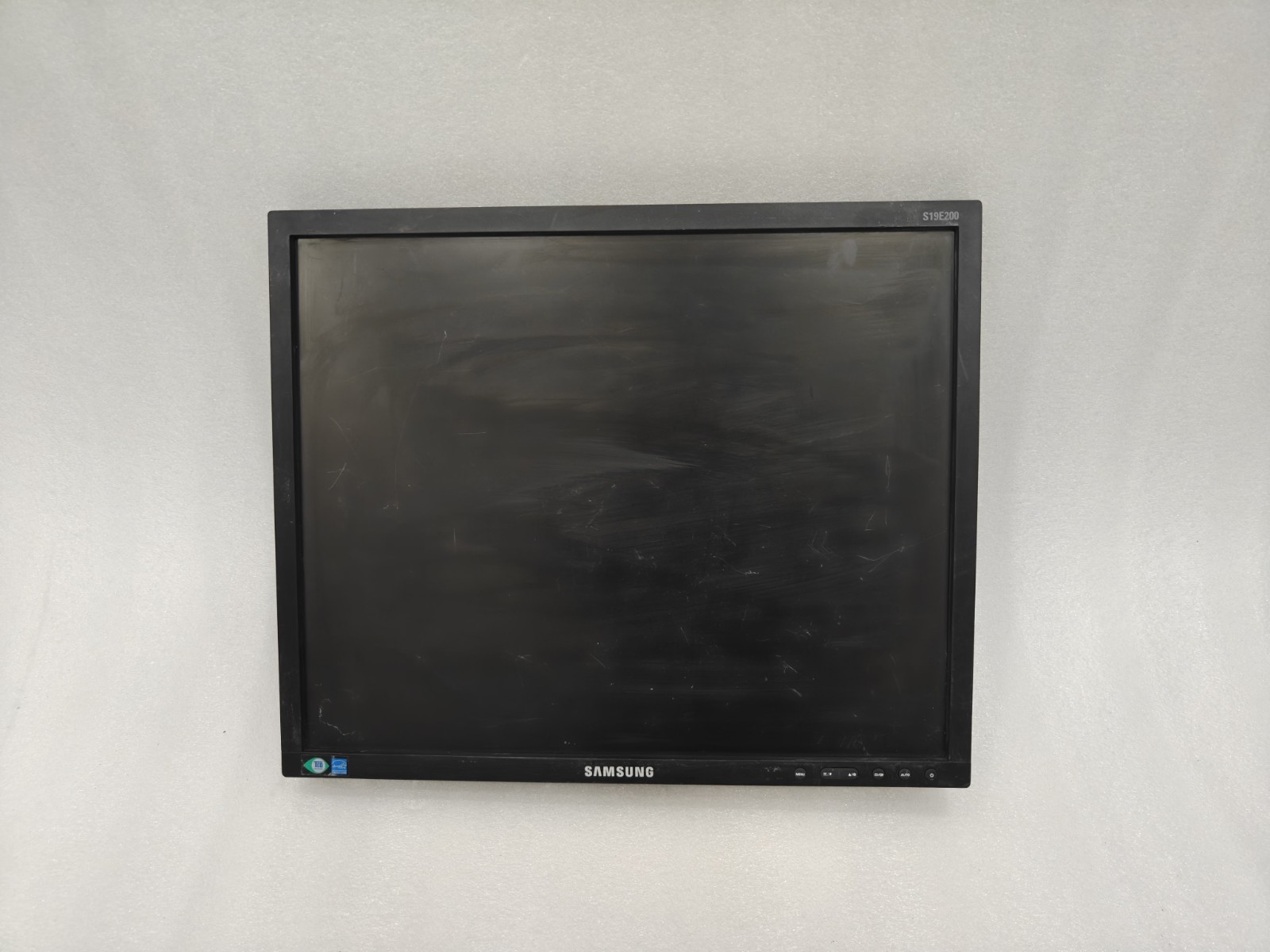 SAMSUNG S19E200BR FEDEX-DHL FASTEST SHIPING 