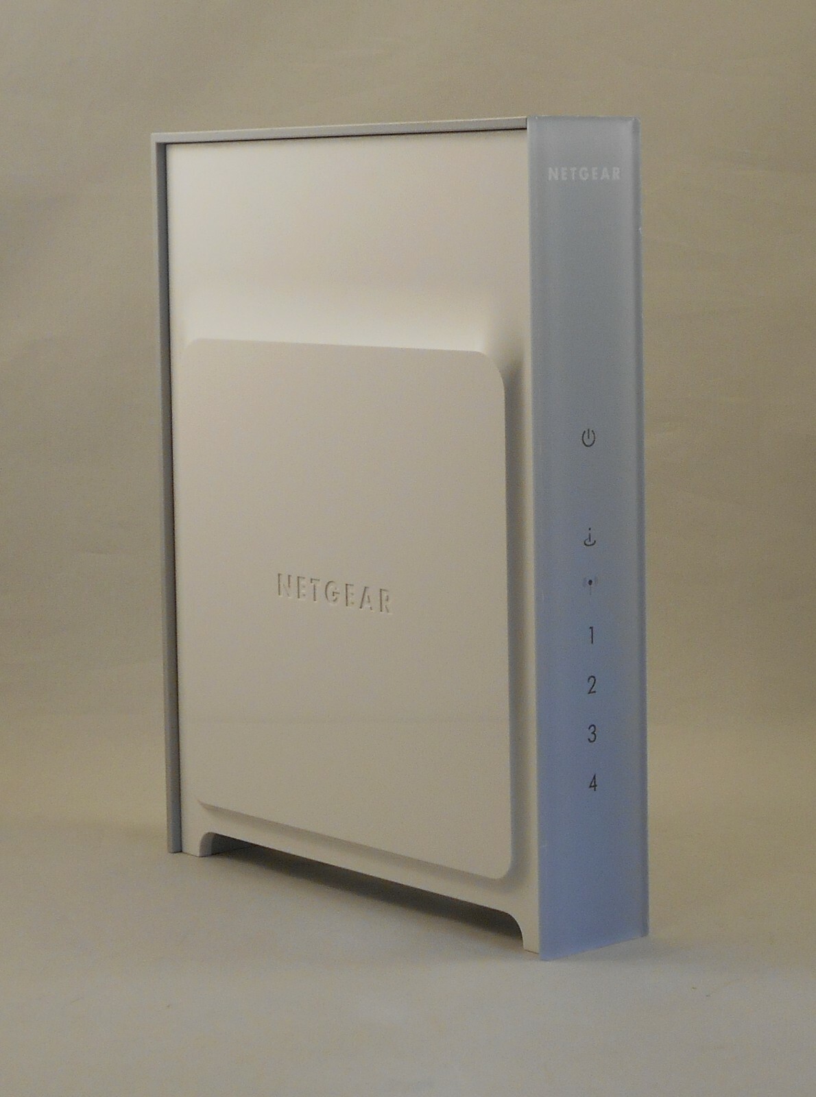 Netgear WNR834B v2 RangeMax Next Wireless-N 10/100 Router