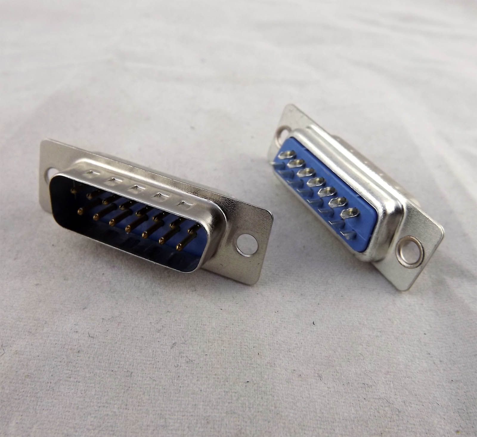 5pcs D-SUB DB15 2 Rows 15 Pin Male Plug Solder Type Adapter Connector Plastic