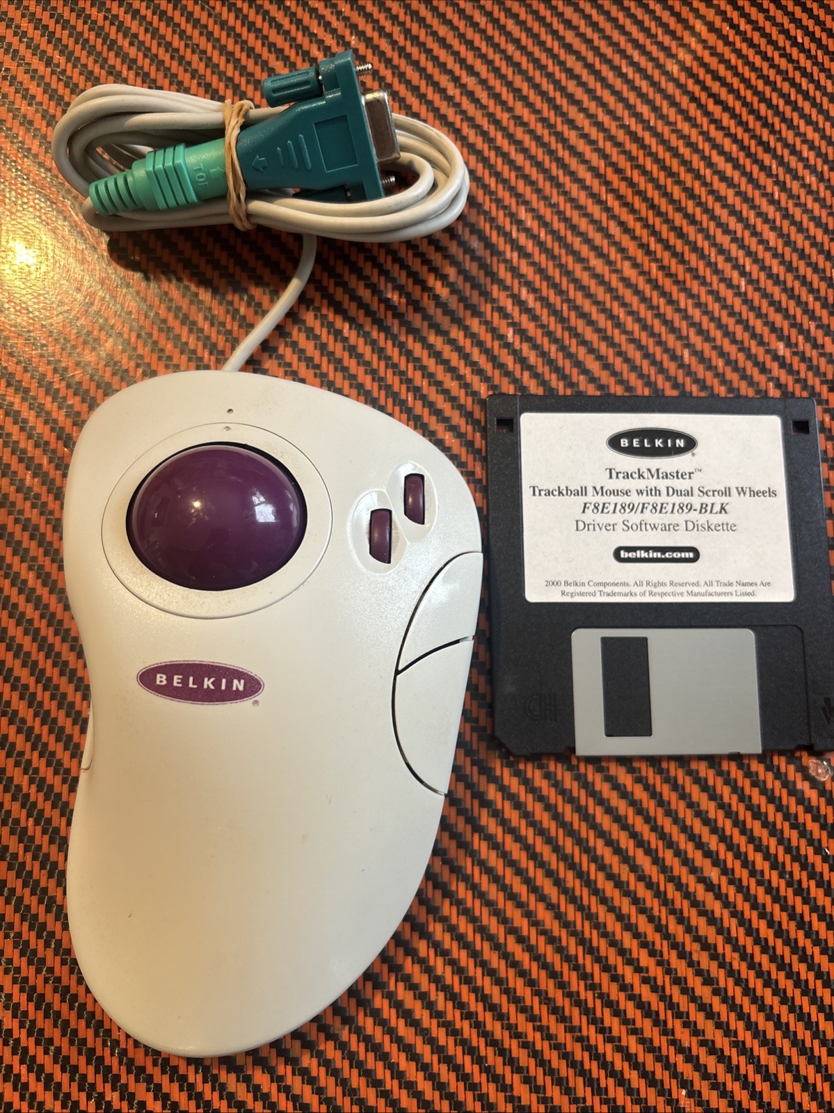 Belkin F8E189 TrackMaster Dual Scroll Wheels Trackball Mouse With Floppy Hardwar