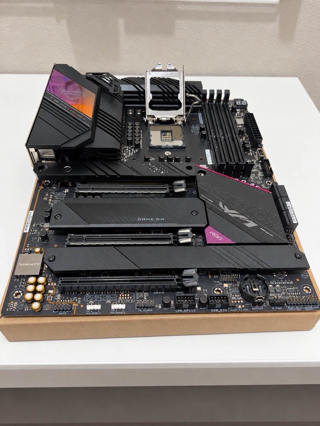 ASUS ROG STRIX Z590-E GAMING WiFi LGA1200 ATX INTEL DDR4 Motherboard - read desc