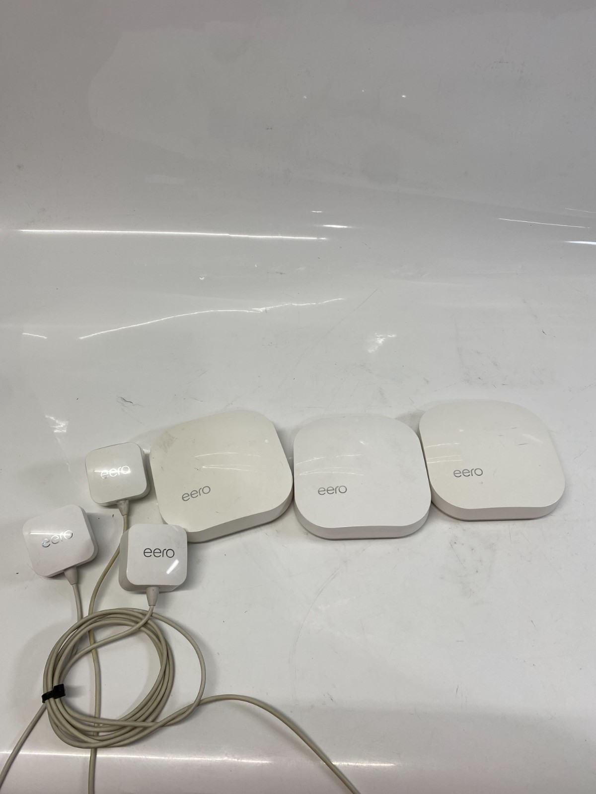 Lot of 3 eero Tri-Band Mesh Wi-Fi Router A010001 White