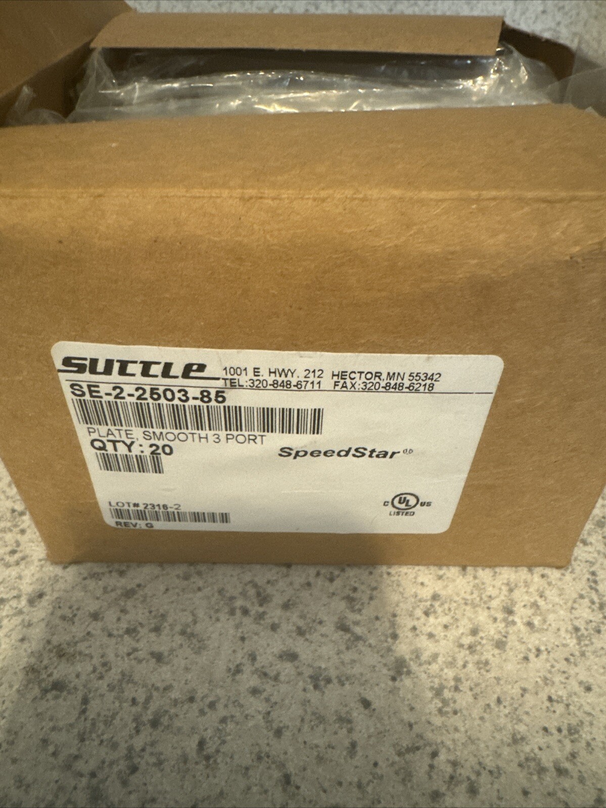 Suttle Smooth 3 Port RJ45 Wall Plate Lot Of 40 In White