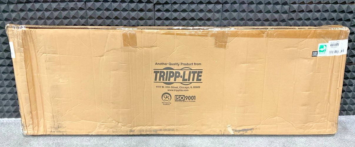 Tripp Lite SmartRack Cable Ladder SRCABLELADDER18 💚❤️💚❤️💚❤️ BRAND NEW
