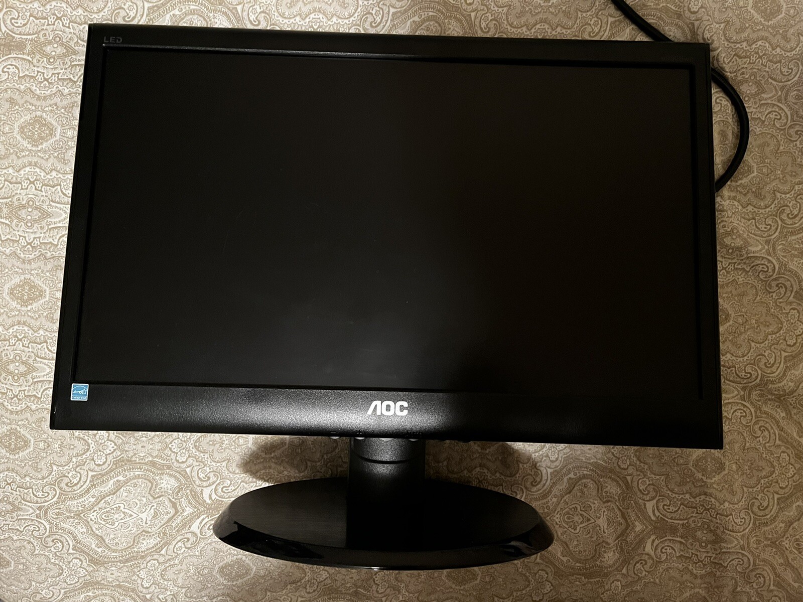AOC 18.5 In Monitor HD Widescreen with VGA input