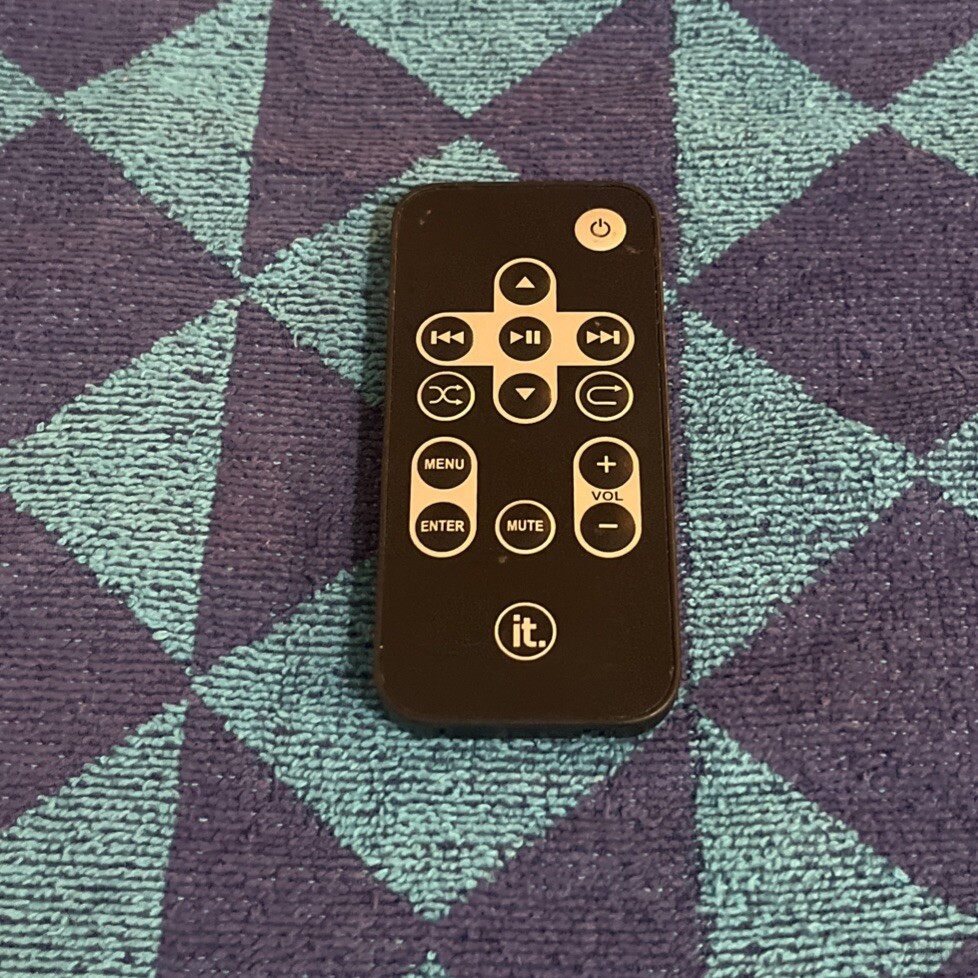Innovative Technology ITITV-2012  Home Entertainment Dock Remote