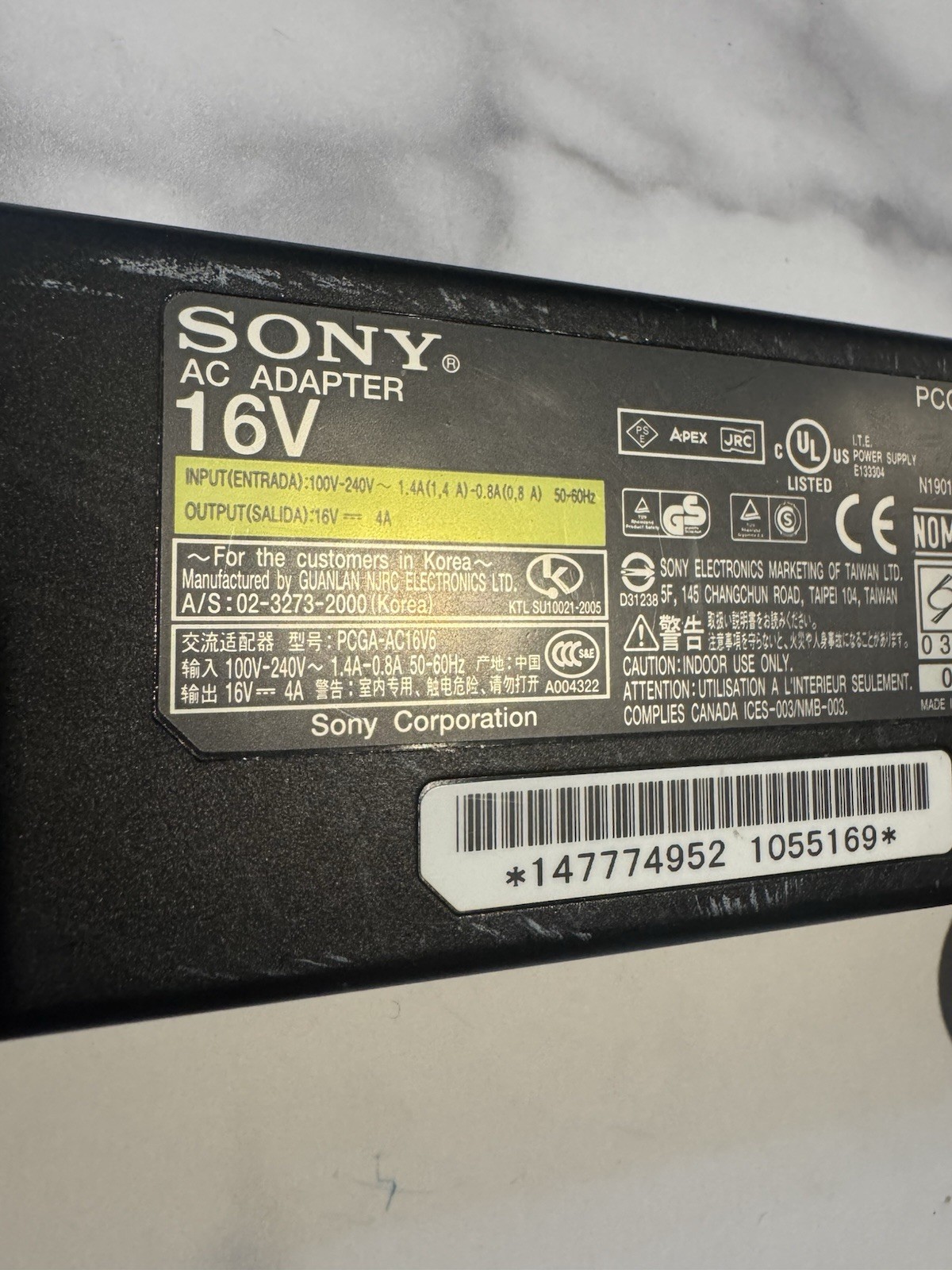 Sony PCGA AC16V6 AC Adapter 16V 4A Power Supply Charger Vaio Laptop.