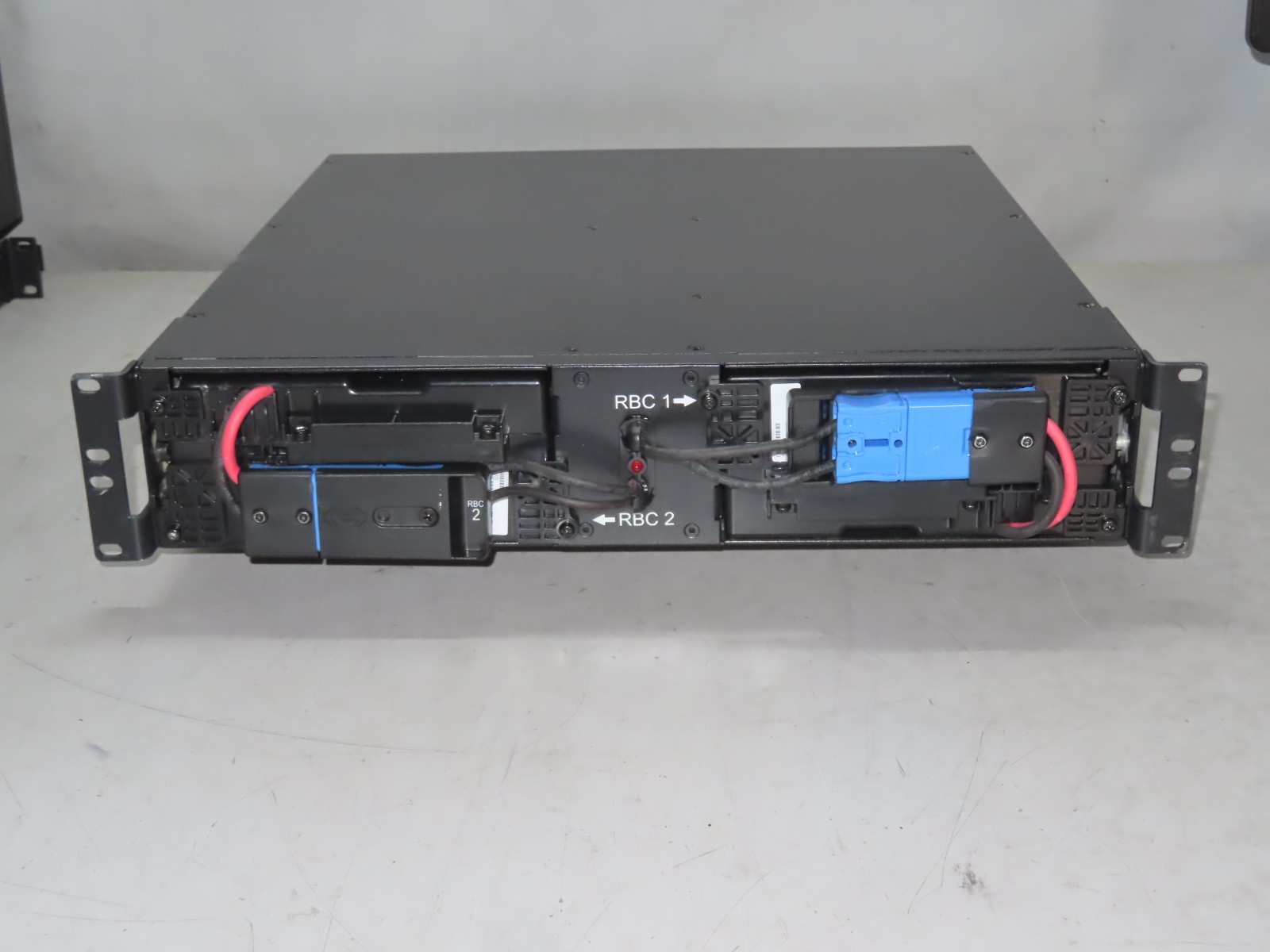 APC Smart-UPS SRT 48V 1500VA RM 2U External Battery Pack SRT48RMBP * NO BATTERY