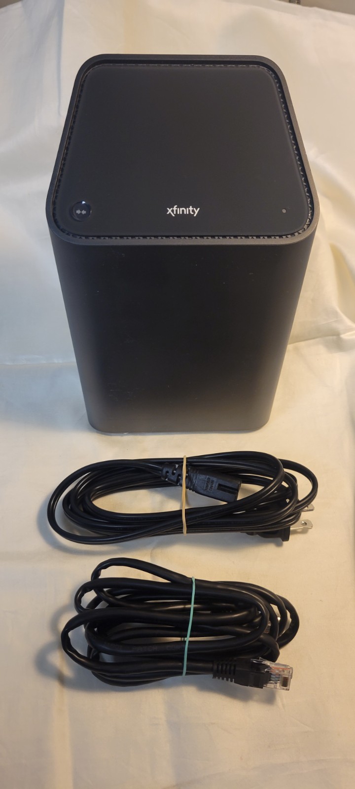 Comcast Xfinity XB6-T CGM4140COM Gigabit Cable Modem & WiFi Router w/ Power Cord