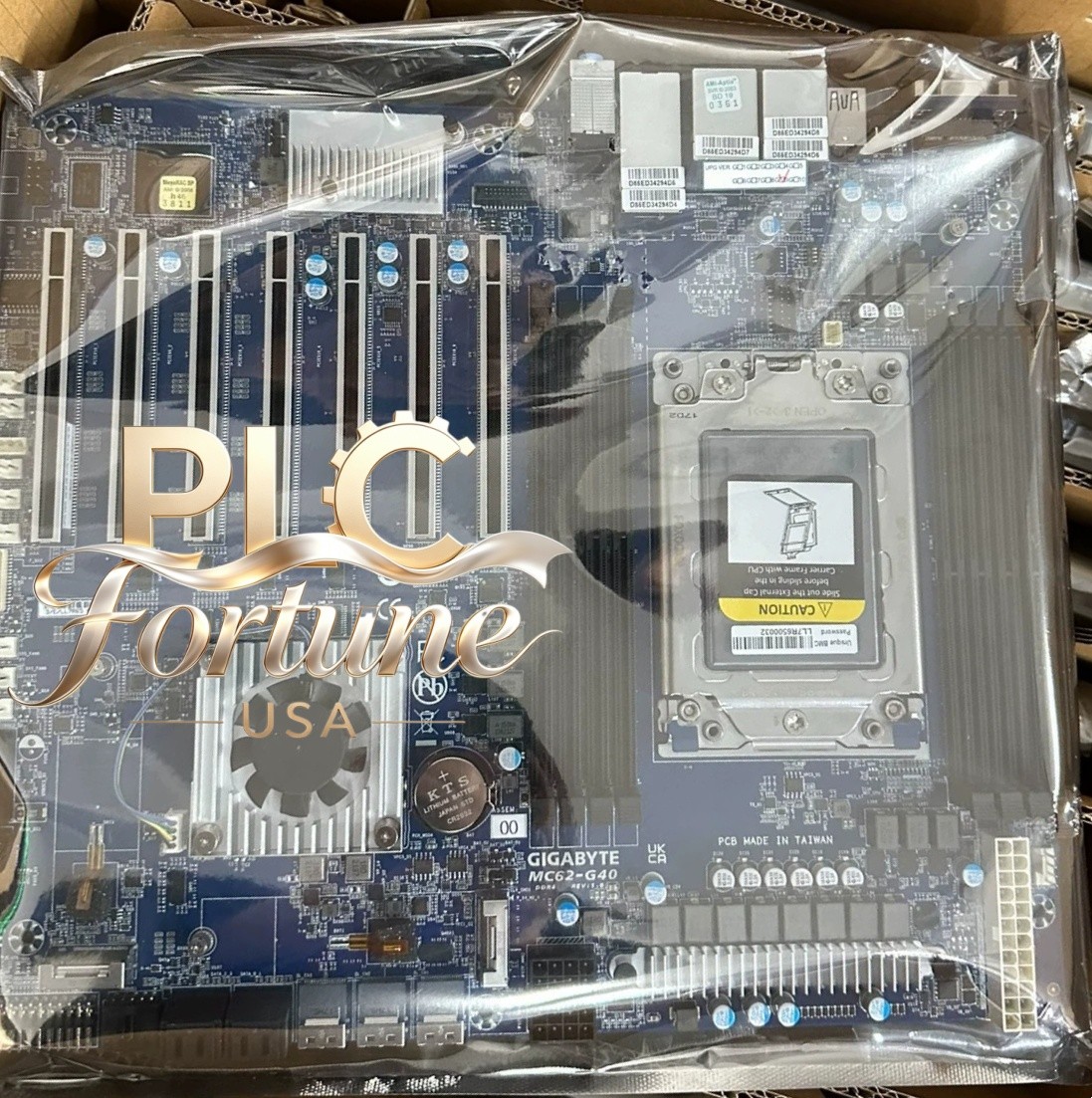 Gigabyte MC62-G40 Rev1.0 WRX80 Workstation Board AMD Threadripper PRO 300 500