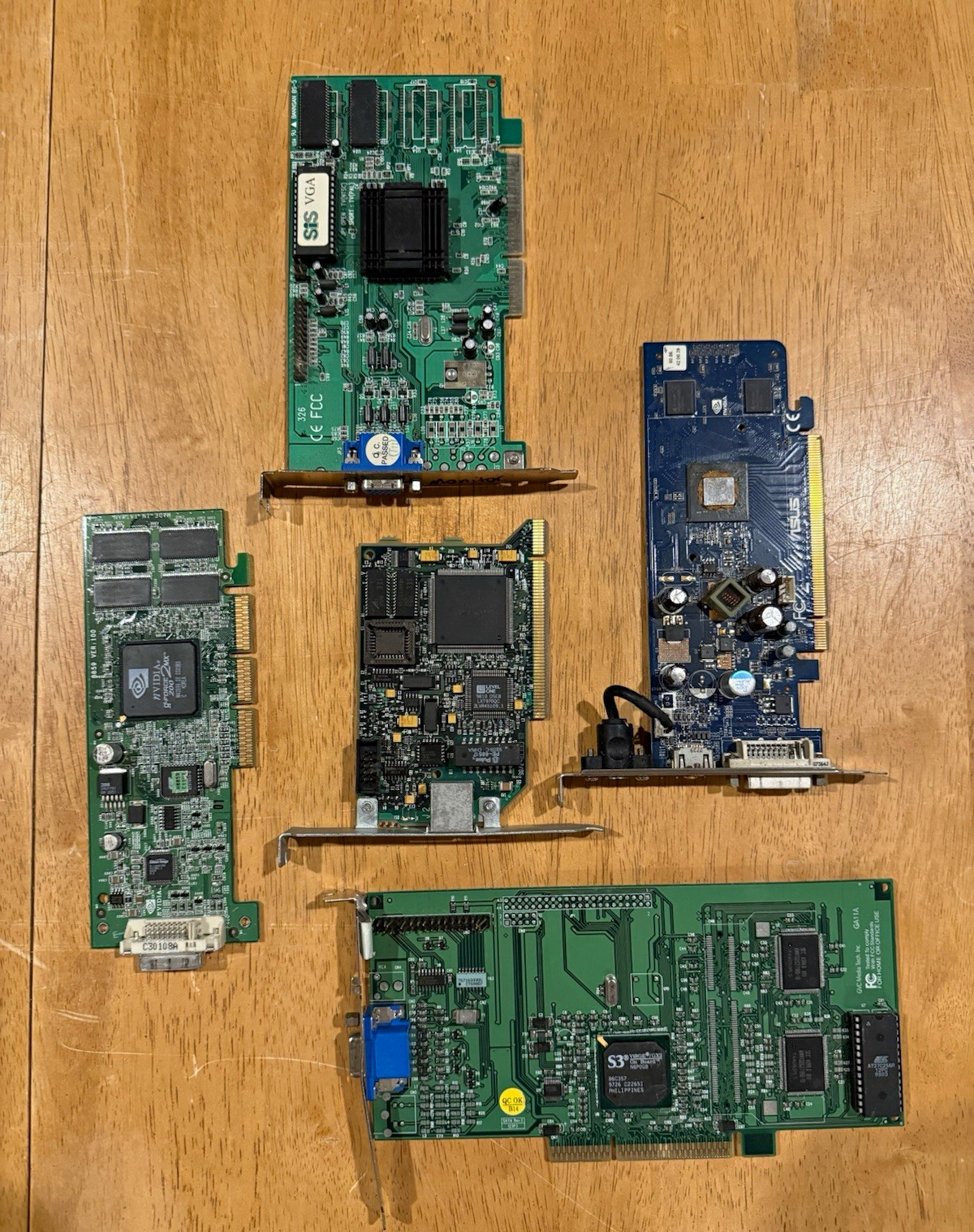 Lot of 5 Vintage PC Cards NVIDIA GeForce2 ASUS SiS S3 Video Ethernet Untested